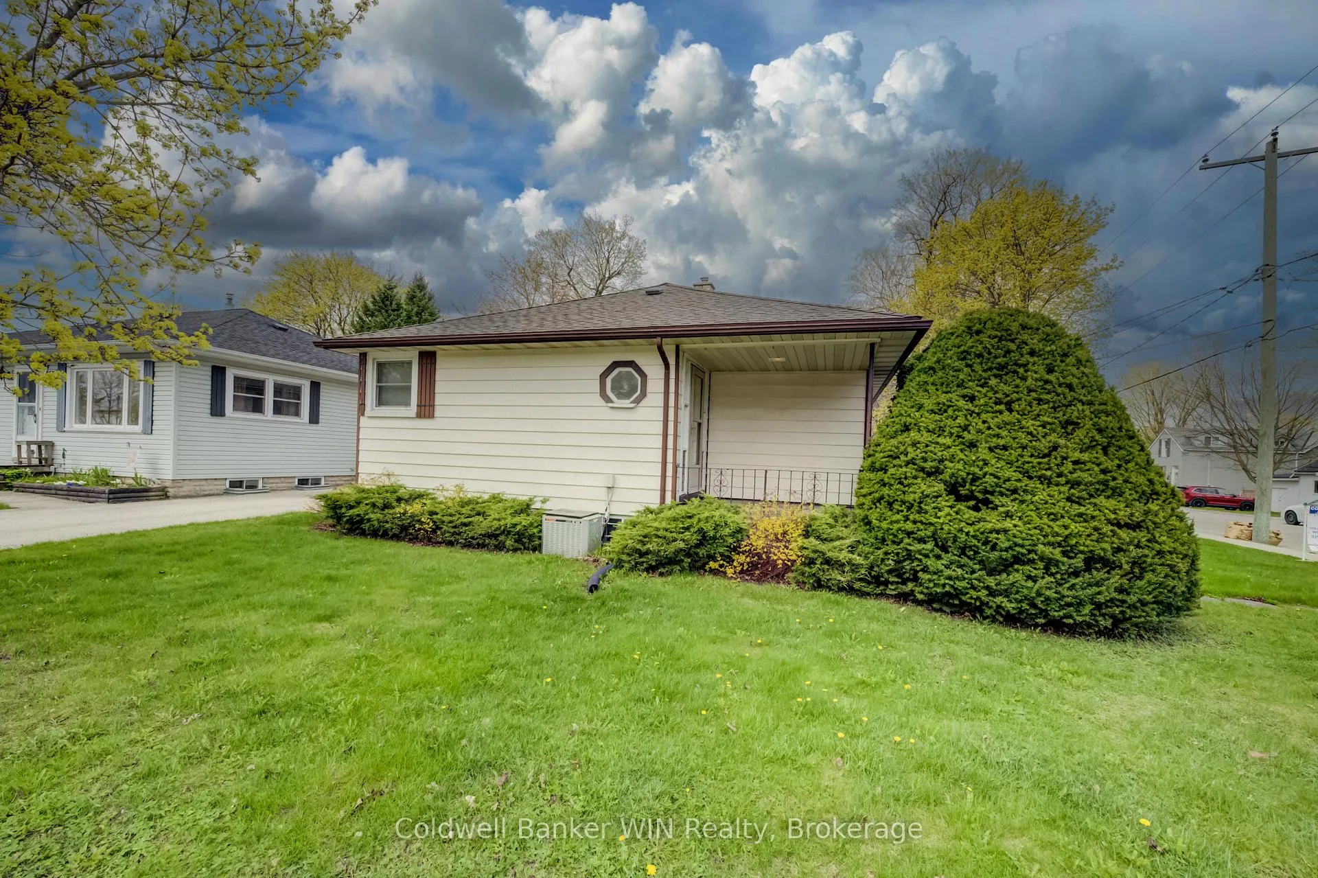 Photo 25 of 320 Waterloo Street, Wellington North, Mount Forest — HOMEH