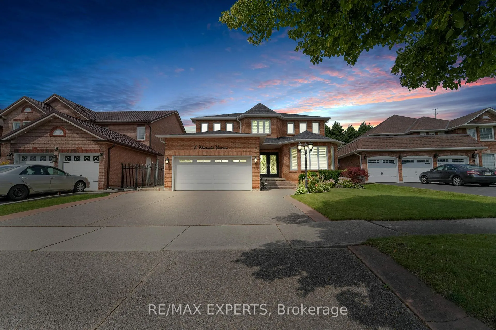 Photo 1 of 8 Chickadee Crescent, Brampton, Snelgrove — HOMEH
