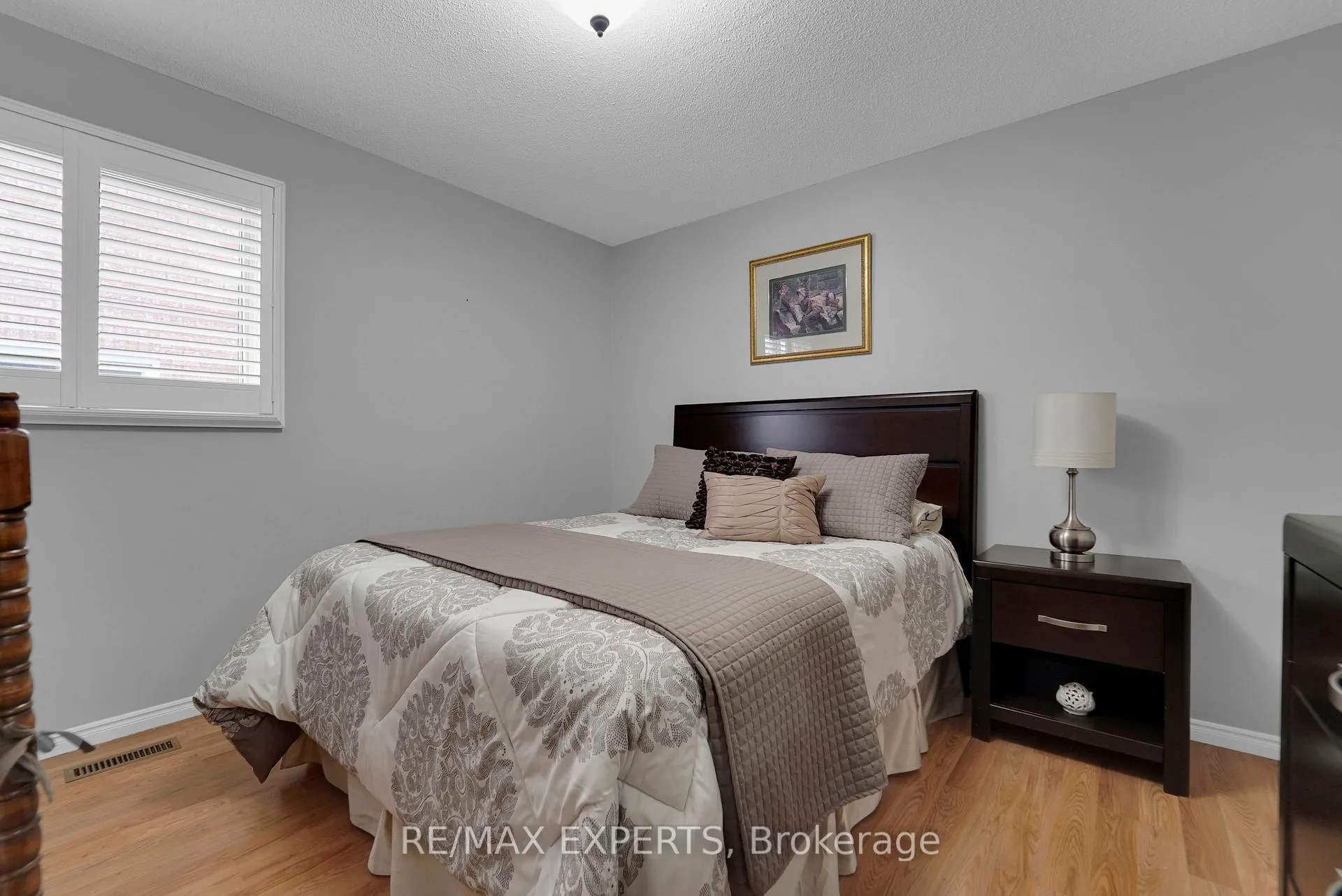 Photo 42 of 8 Chickadee Crescent, Brampton, Snelgrove — HOMEH
