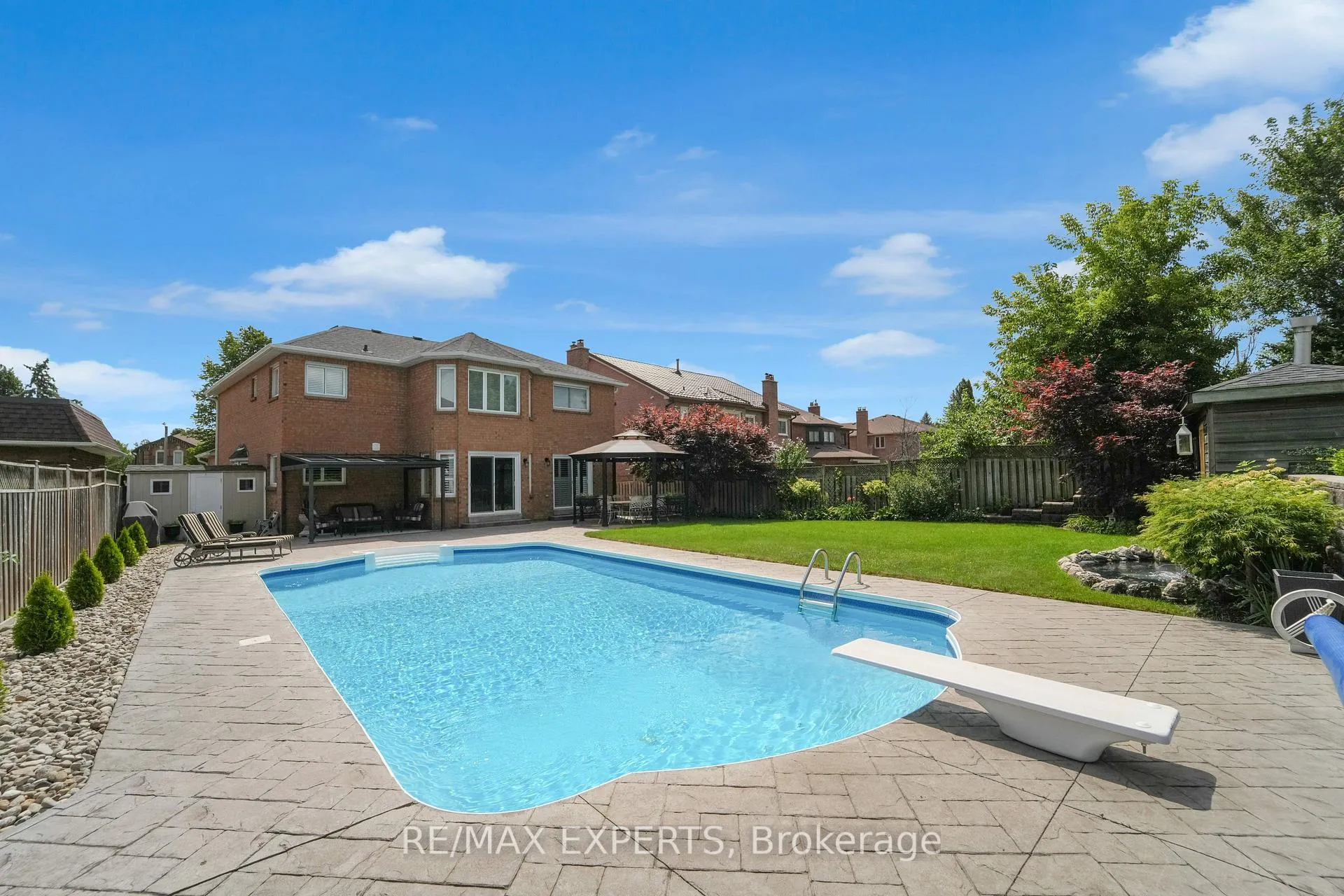 Photo 48 of 8 Chickadee Crescent, Brampton, Snelgrove — HOMEH