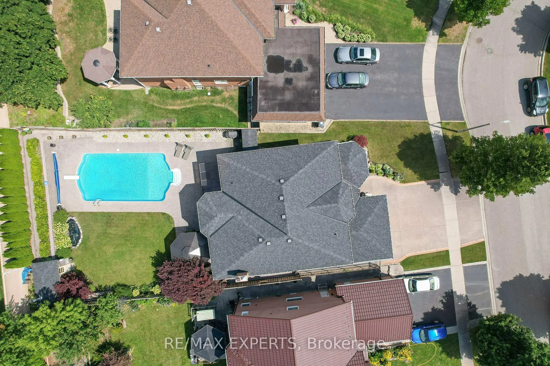 Photo 49 of 8 Chickadee Crescent, Brampton, Snelgrove — HOMEH