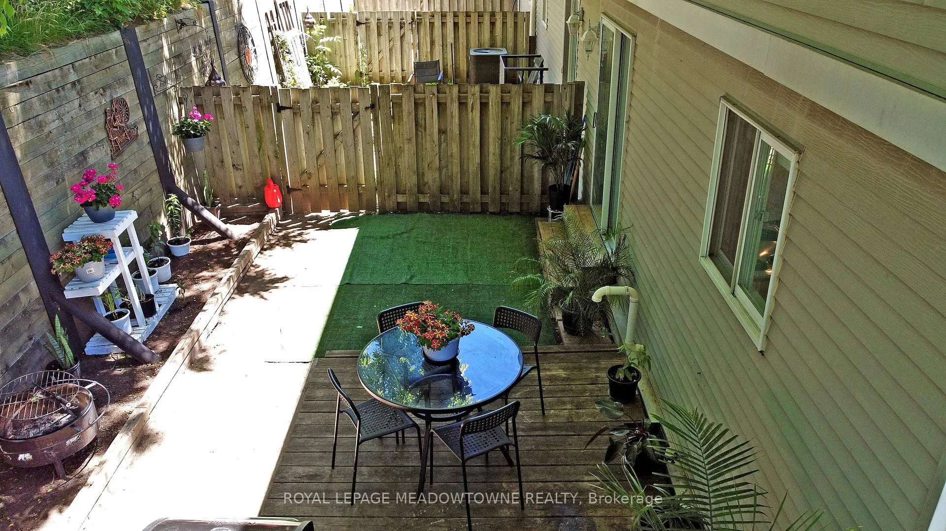 Photo 31 of Unit 10, 648 Doon Village Road, Kitchener, Pioneer Park — HOMEH