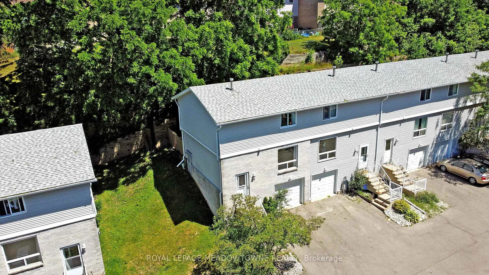 Photo 34 of Unit 10, 648 Doon Village Road, Kitchener, Pioneer Park — HOMEH