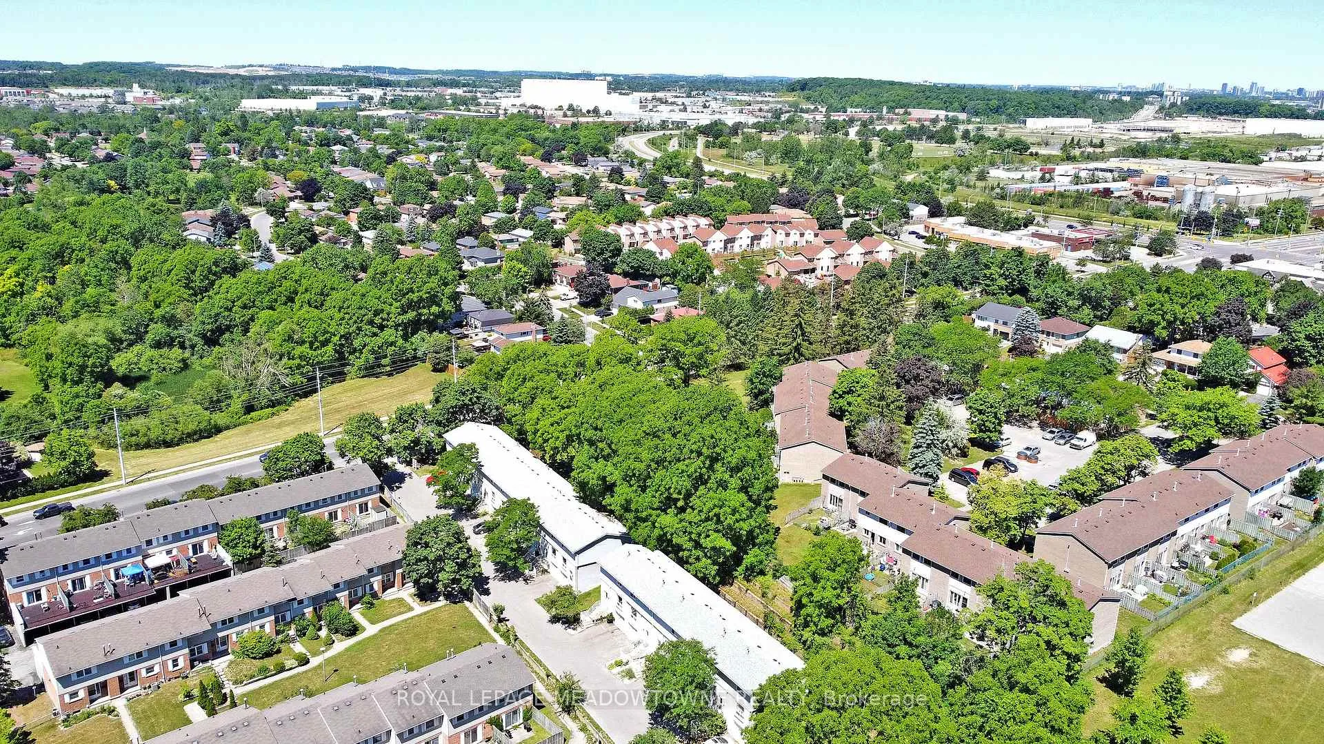 Photo 42 of Unit 10, 648 Doon Village Road, Kitchener, Pioneer Park — HOMEH