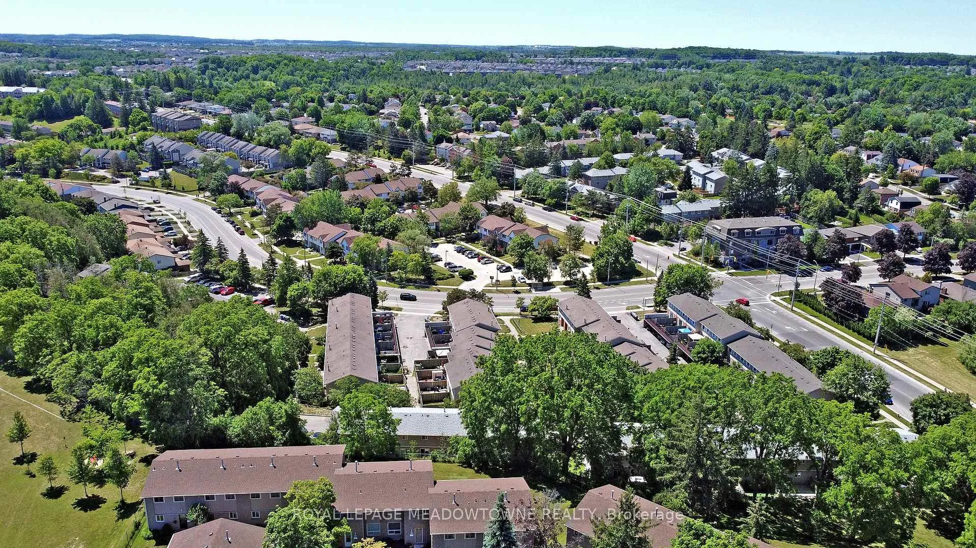 Photo 44 of Unit 10, 648 Doon Village Road, Kitchener, Pioneer Park — HOMEH