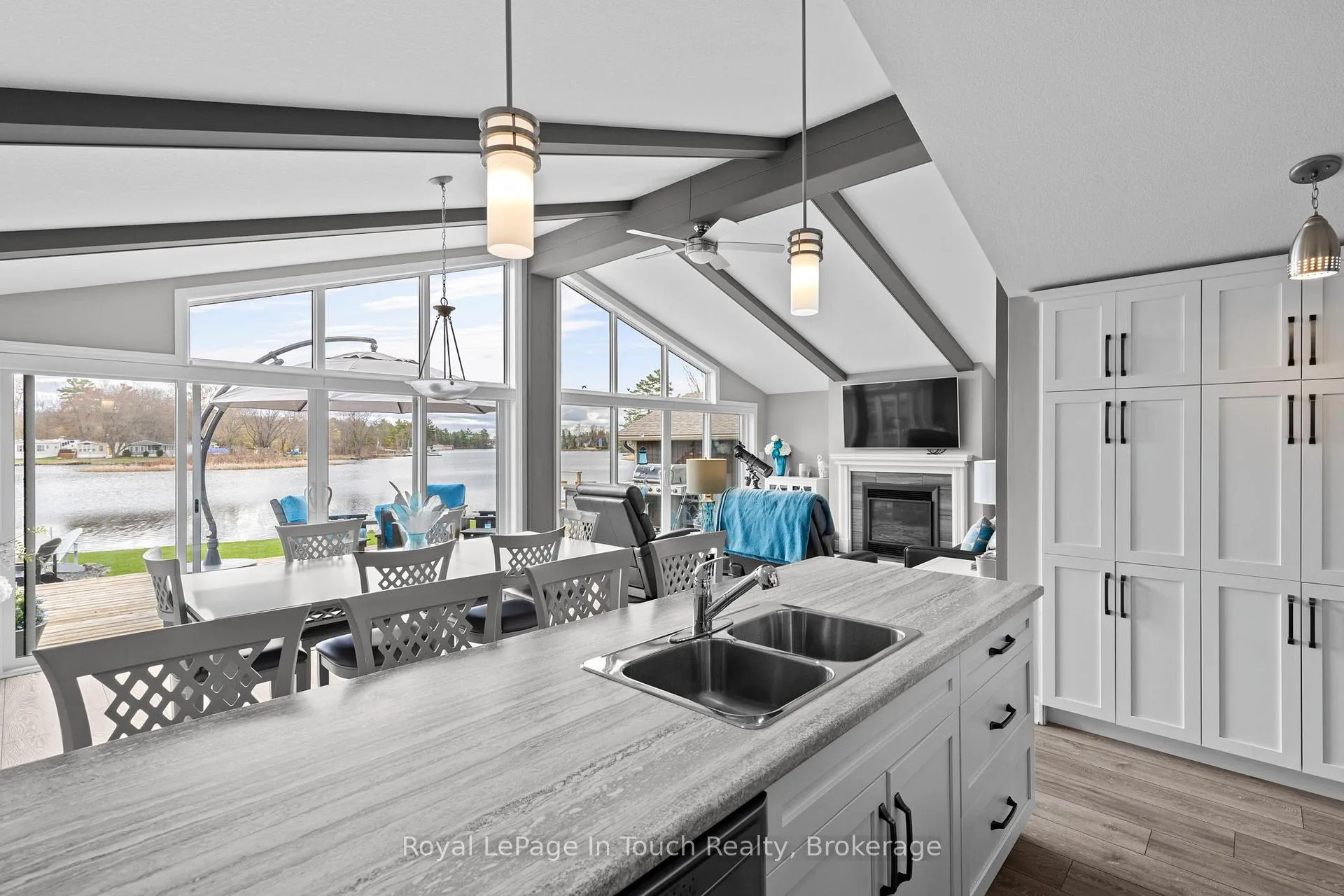 Photo 4 of 110 Lone Pine Road, Georgian Bay, Baxter — HOMEH