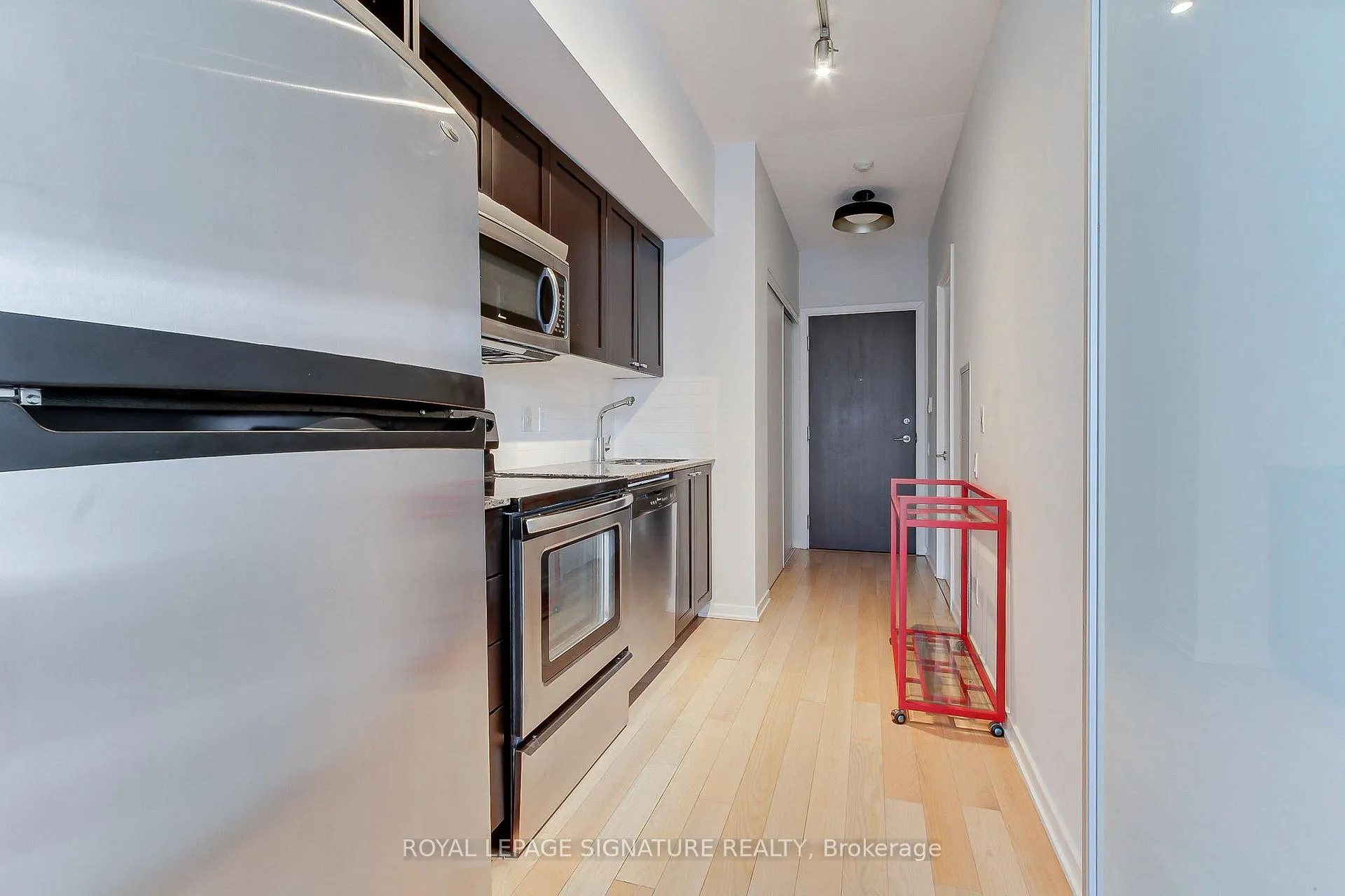 Photo 10 of Unit 1511, 103 The Queensway, Toronto, High Park-Swansea — HOMEH