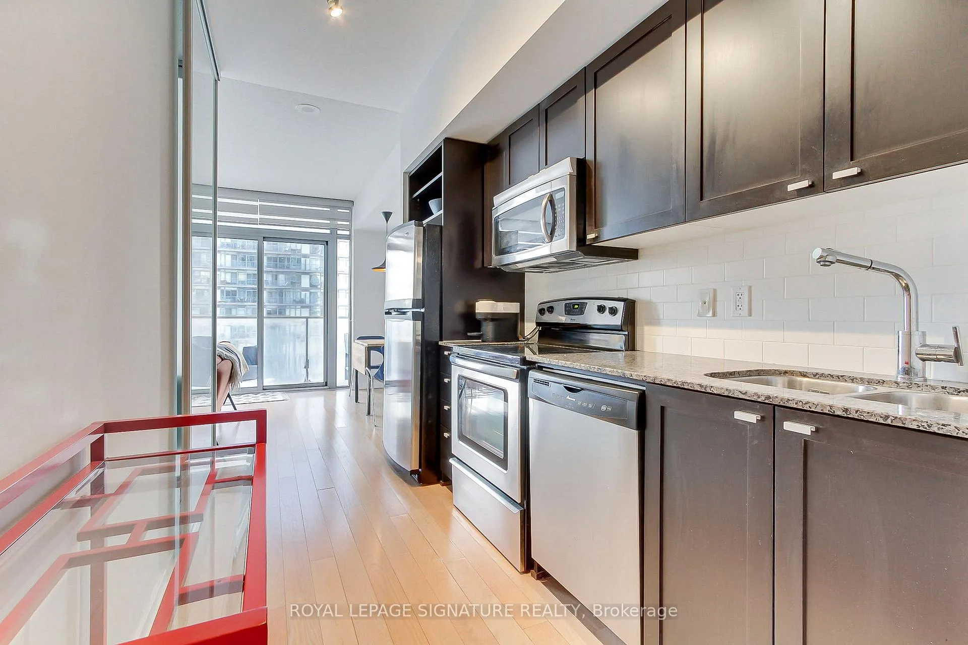 Photo 13 of Unit 1511, 103 The Queensway, Toronto, High Park-Swansea — HOMEH
