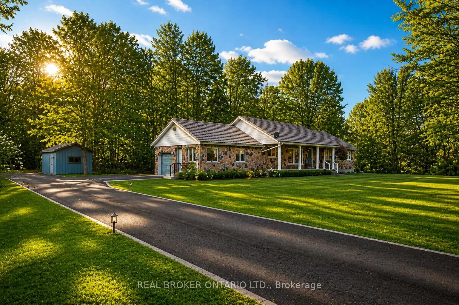 Photo 1 of 2340 Concession 4 Road W, Hamilton, Rural Flamborough — HOMEH