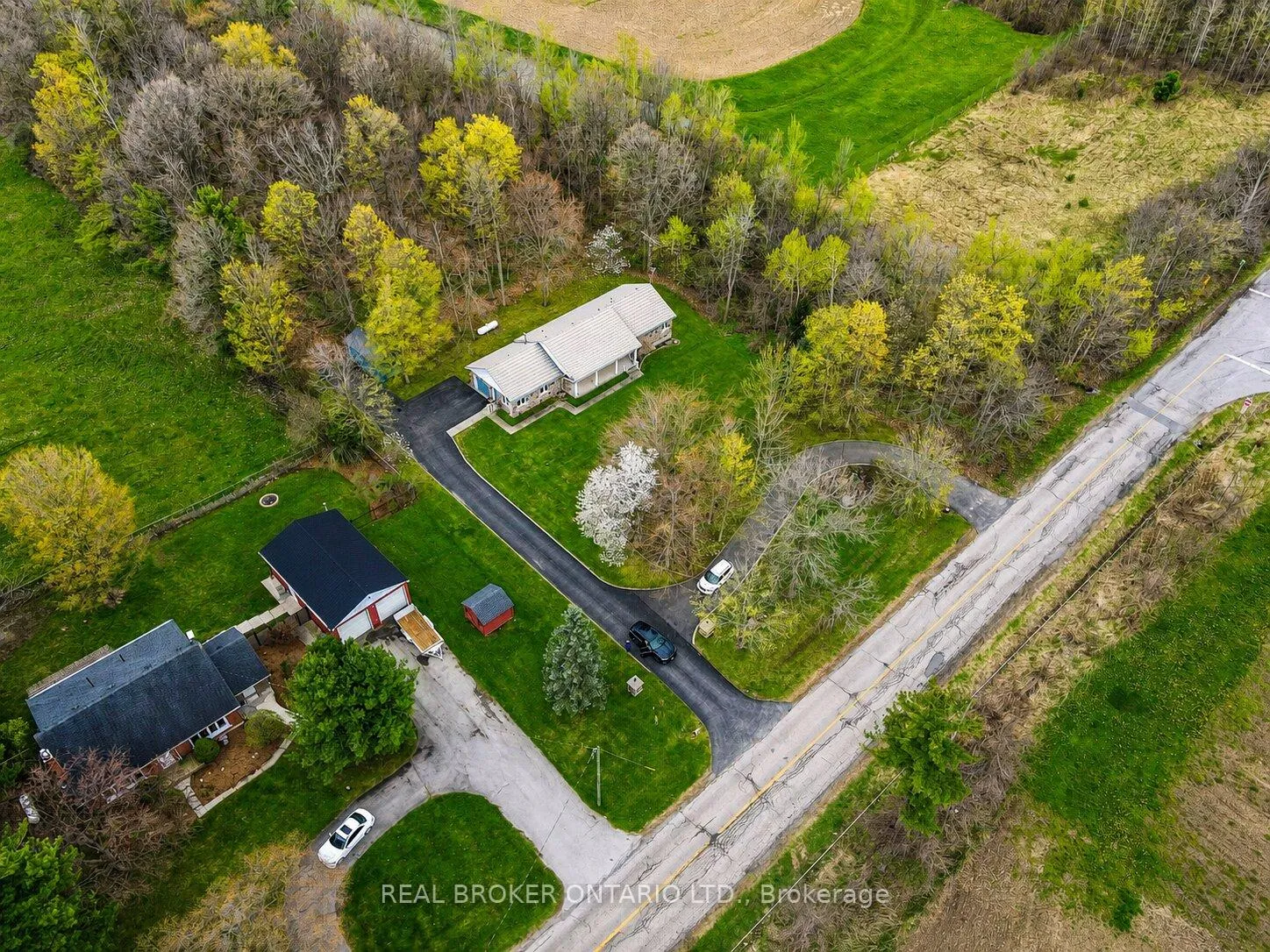Photo 2 of 2340 Concession 4 Road W, Hamilton, Rural Flamborough — HOMEH