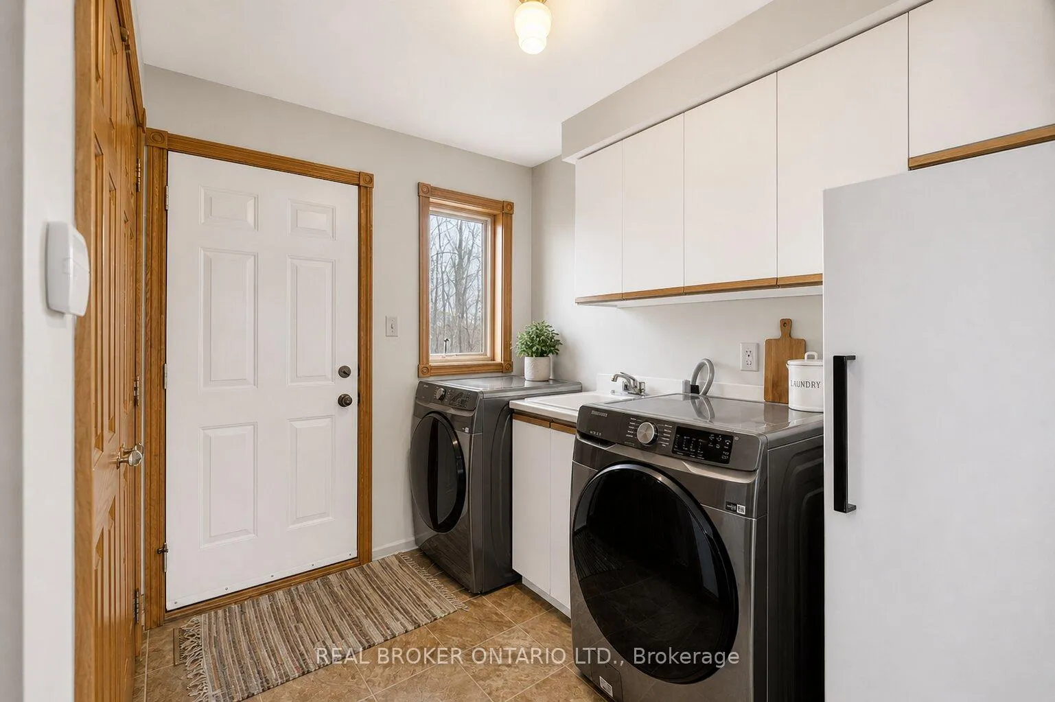 Photo 20 of 2340 Concession 4 Road W, Hamilton, Rural Flamborough — HOMEH