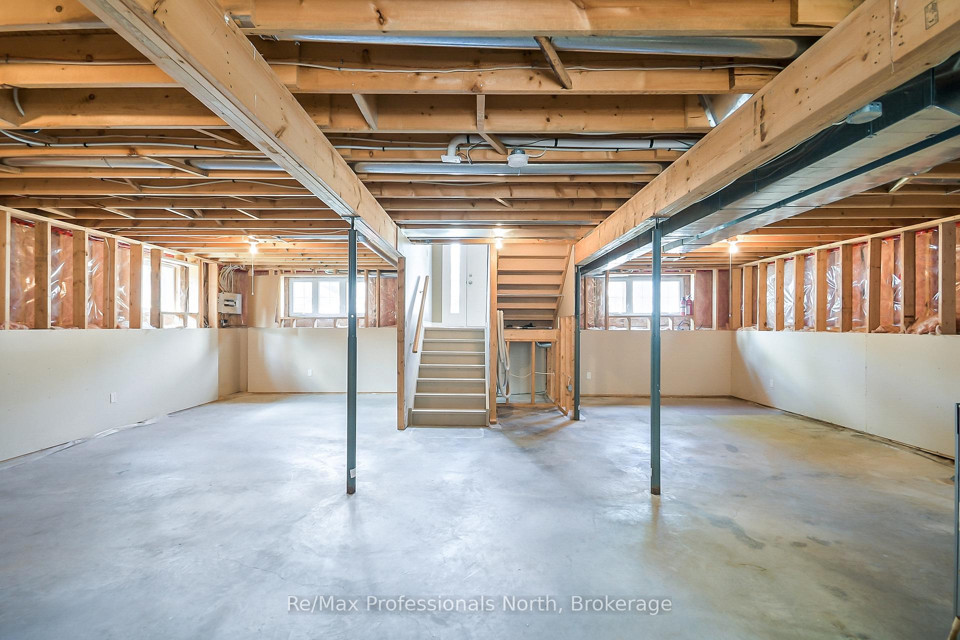 Photo 21 of 635 Wagner Street, Gravenhurst, Muskoka (S) — HOMEH