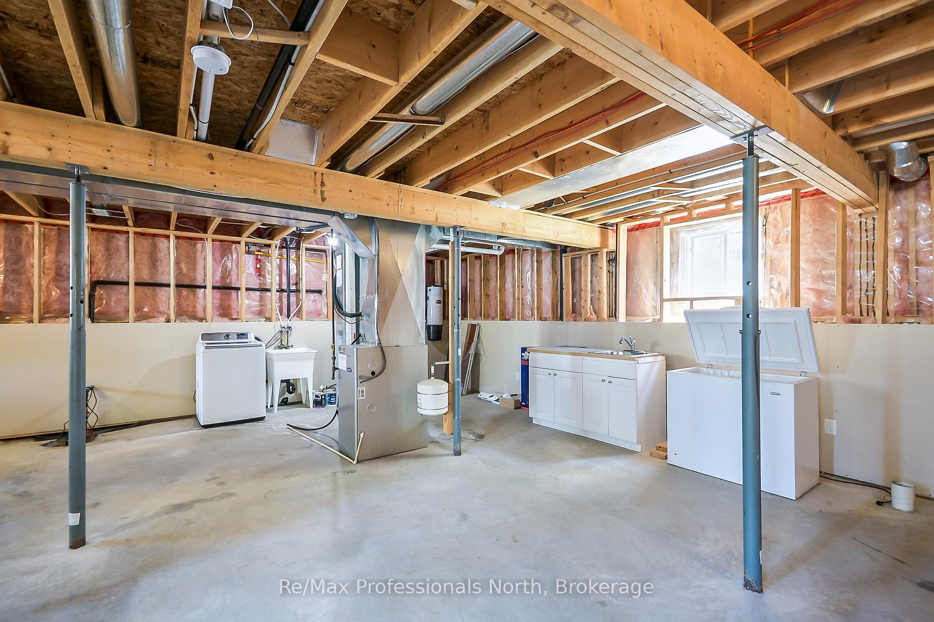 Photo 22 of 635 Wagner Street, Gravenhurst, Muskoka (S) — HOMEH