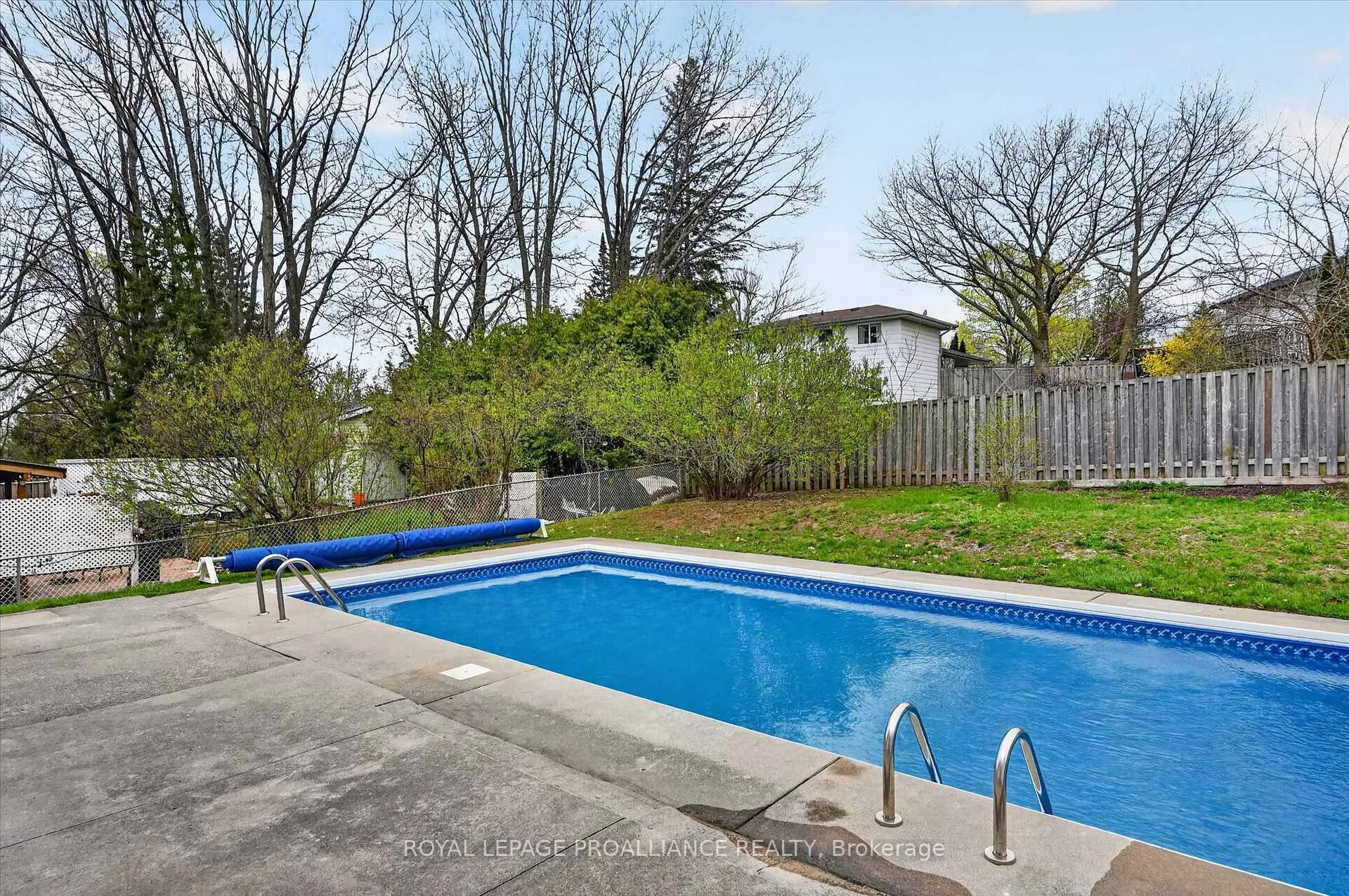 Photo 20 of 1941 Croftdale Crescent, Peterborough, Monaghan Ward 2 — HOMEH