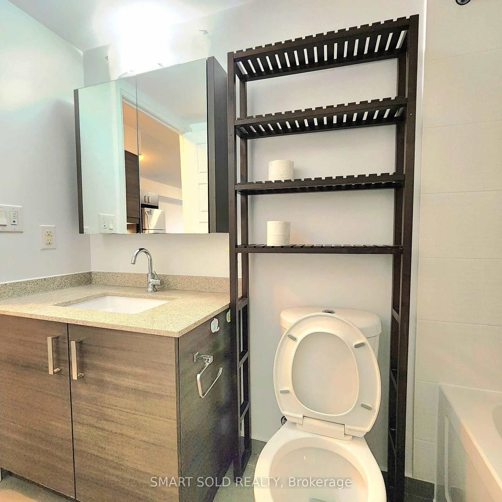 Photo 12 of Unit 506, 8200 Birchmount Road W, Markham, Unionville — HOMEH