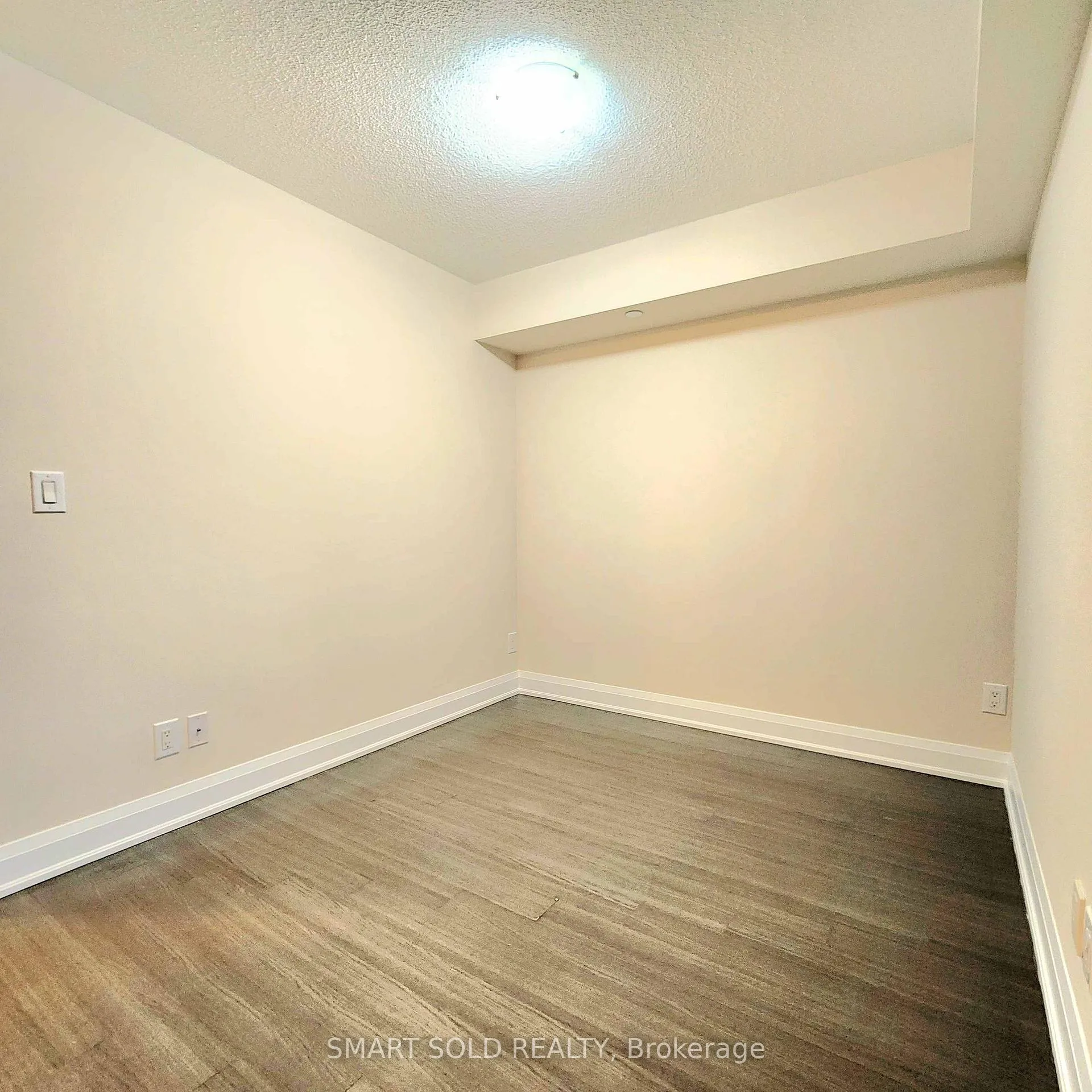 Photo 13 of Unit 506, 8200 Birchmount Road W, Markham, Unionville — HOMEH