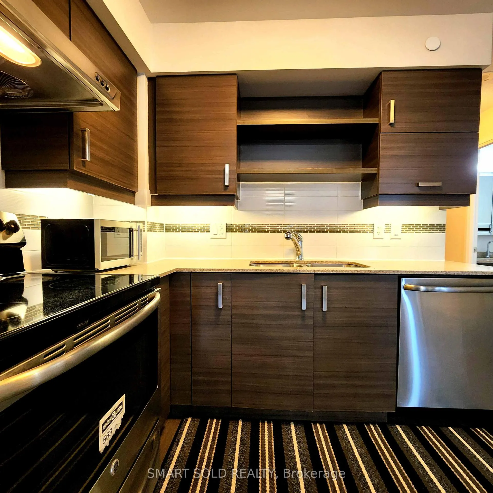 Photo 17 of Unit 506, 8200 Birchmount Road W, Markham, Unionville — HOMEH