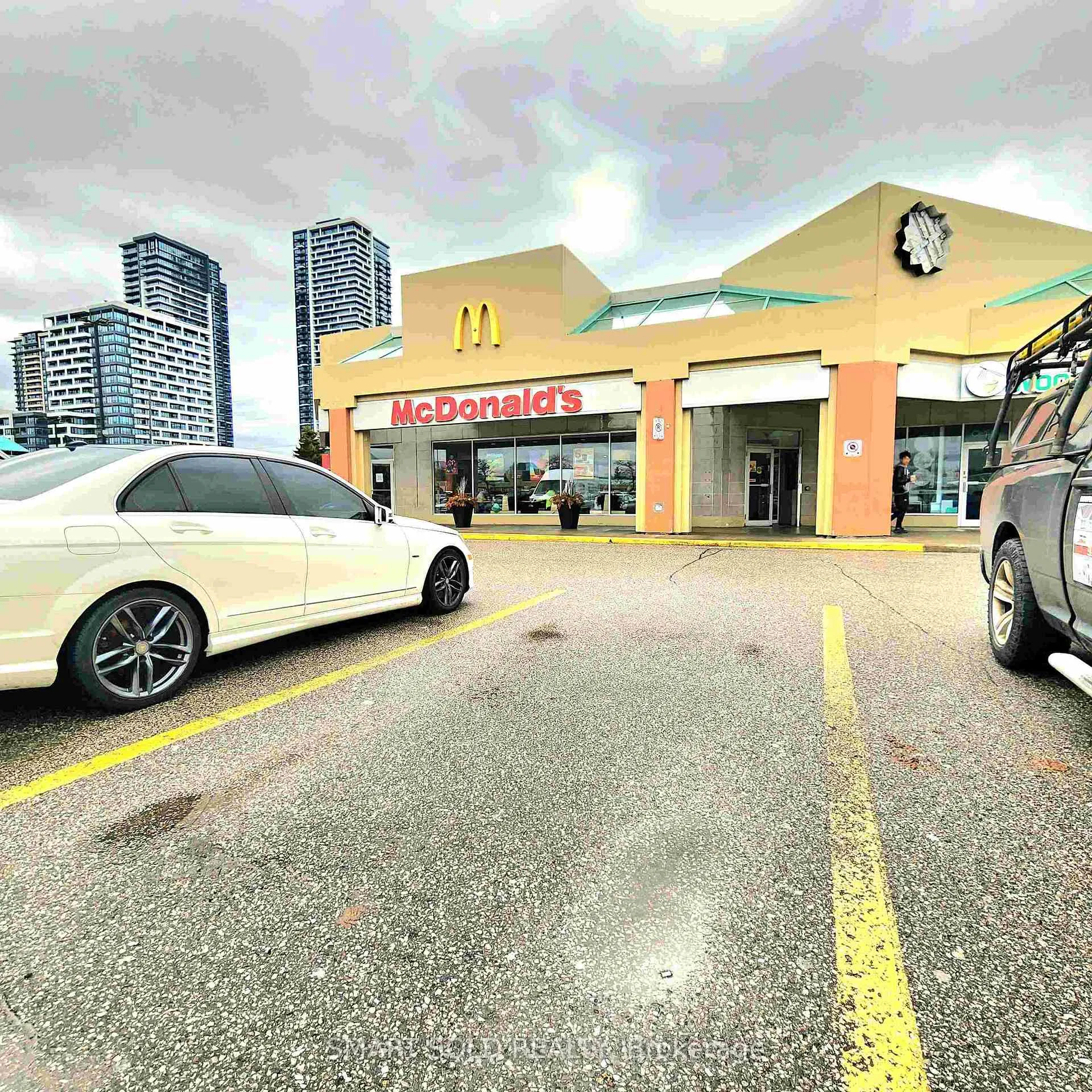 Photo 42 of Unit 506, 8200 Birchmount Road W, Markham, Unionville — HOMEH
