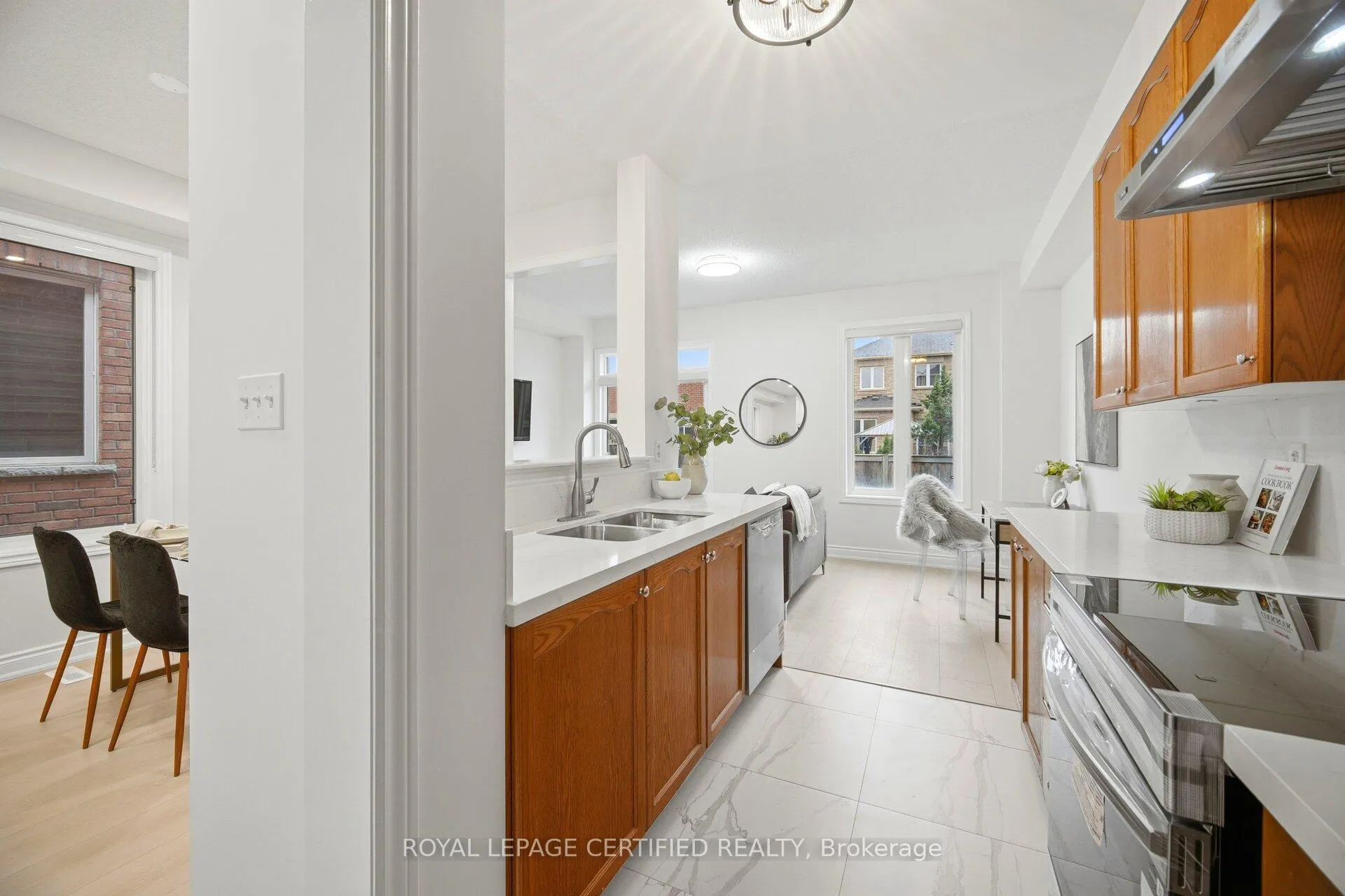 Photo 16 of 3302 Stoney Crescent, Mississauga, Churchill Meadows — HOMEH