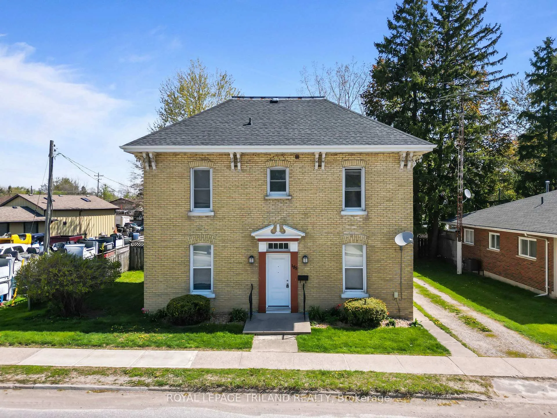 Photo 4 of 185 Main Street, Southwest Middlesex, Glencoe — HOMEH