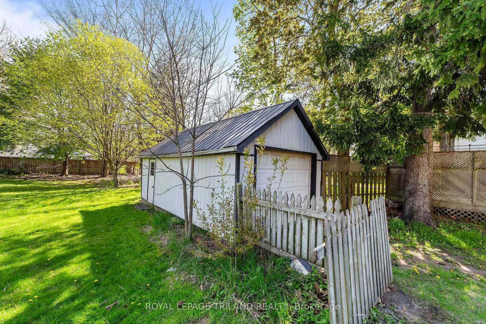 Photo 6 of 185 Main Street, Southwest Middlesex, Glencoe — HOMEH