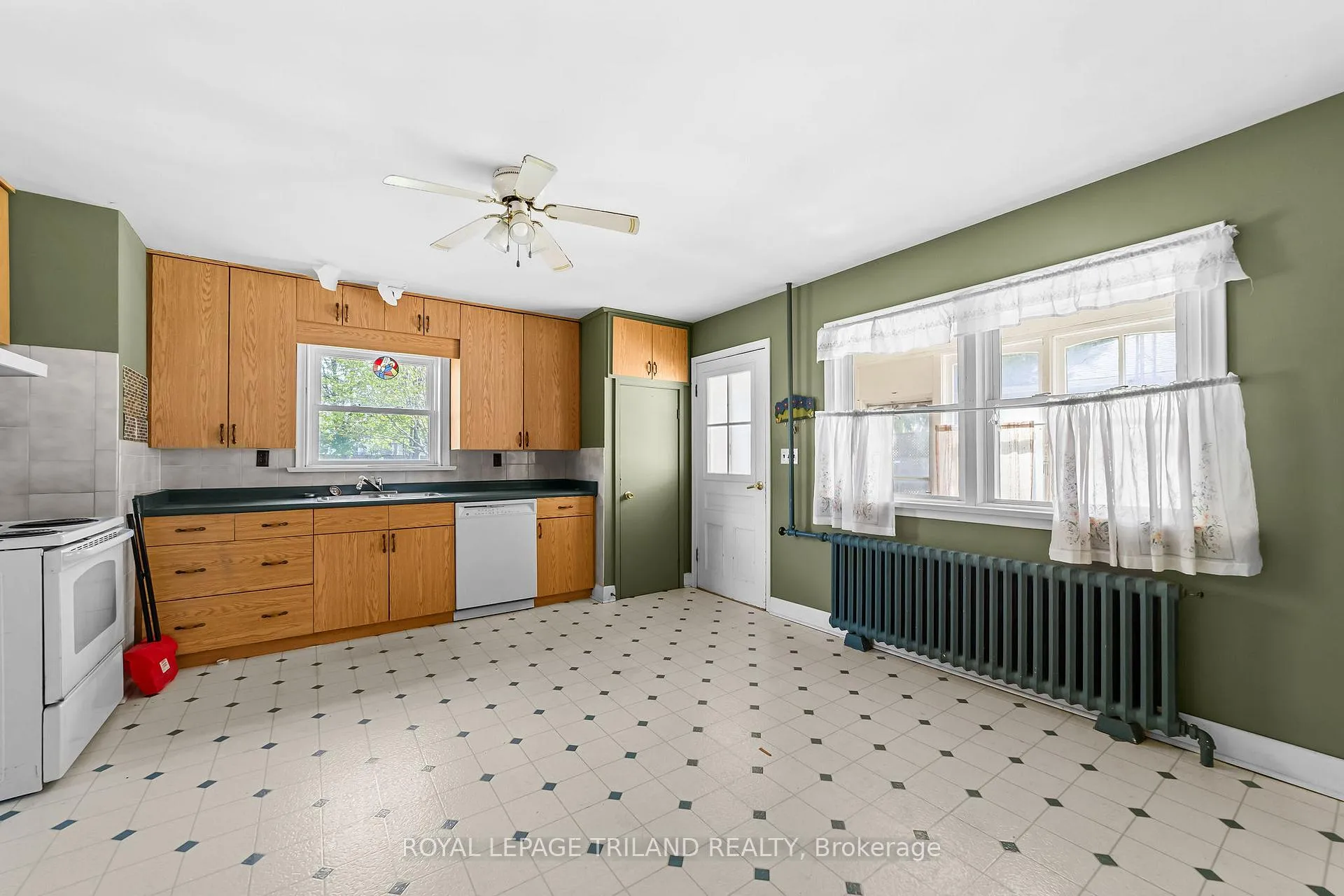 Photo 17 of 185 Main Street, Southwest Middlesex, Glencoe — HOMEH