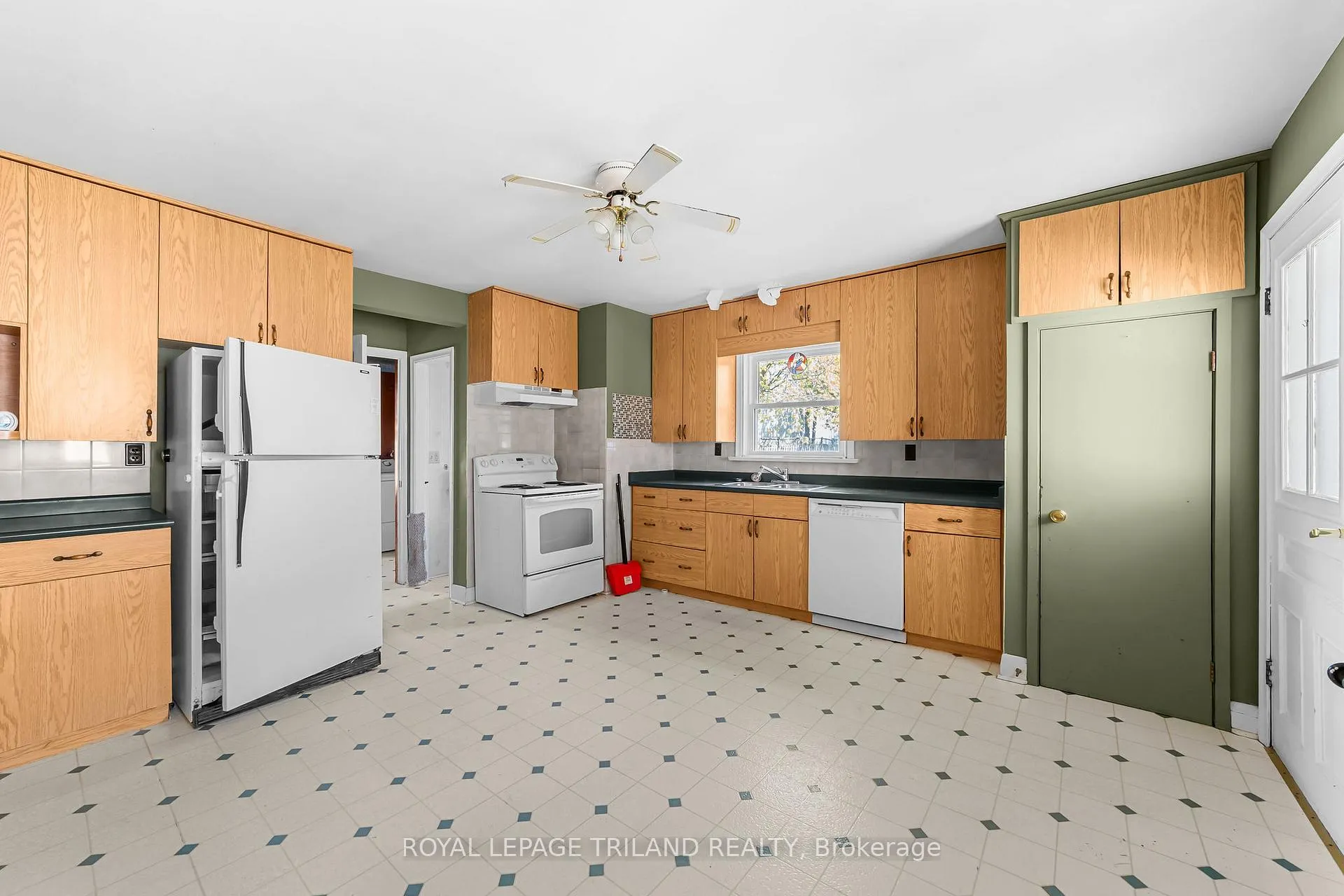 Photo 19 of 185 Main Street, Southwest Middlesex, Glencoe — HOMEH