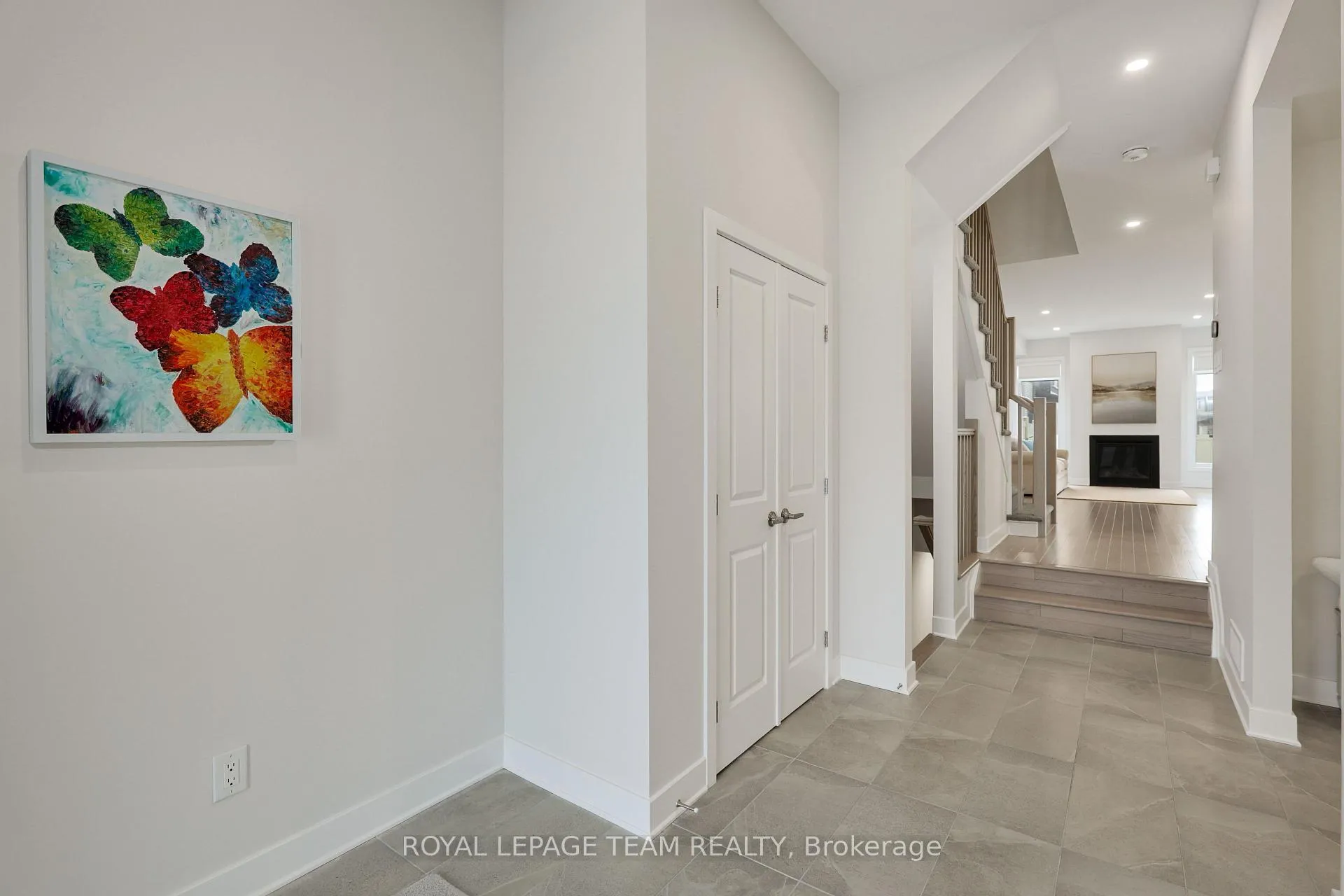 Photo 4 of 506 Cobra Crescent, Ottawa, Kanata - Emerald Meadows/Trailwest — HOMEH