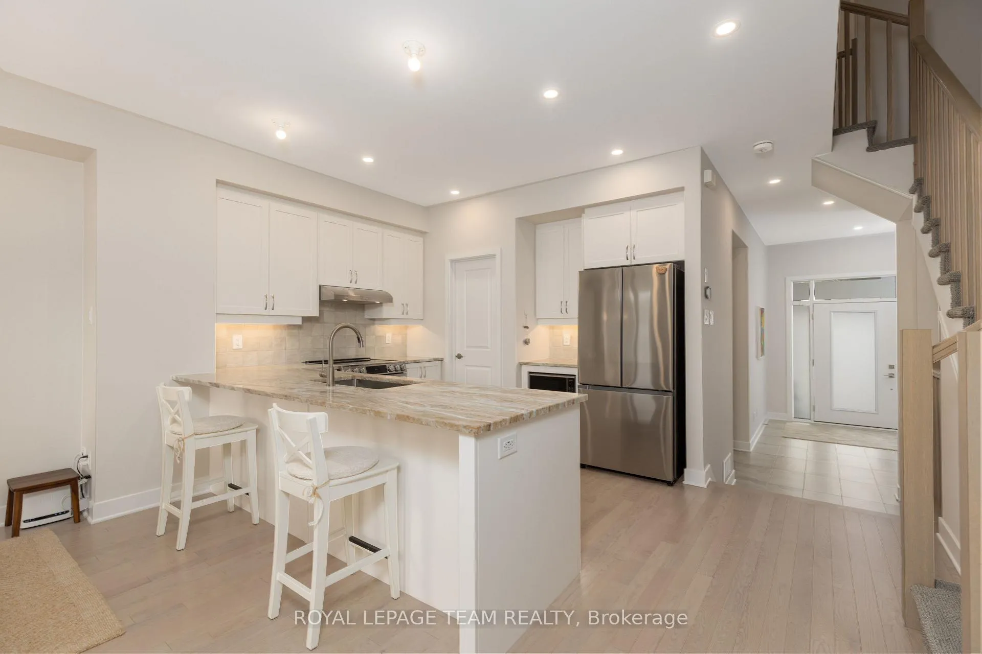 Photo 9 of 506 Cobra Crescent, Ottawa, Kanata - Emerald Meadows/Trailwest — HOMEH