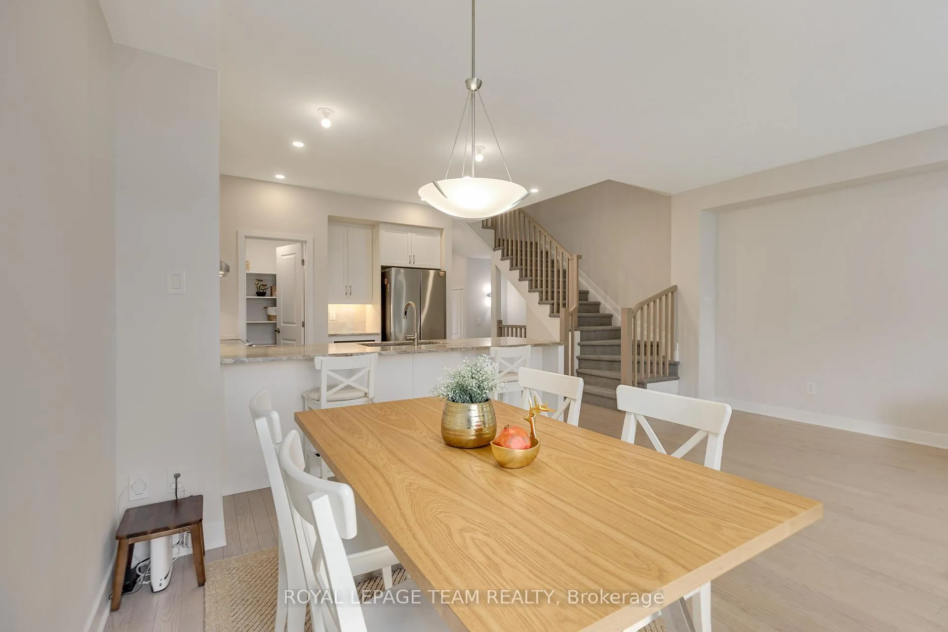Photo 13 of 506 Cobra Crescent, Ottawa, Kanata - Emerald Meadows/Trailwest — HOMEH
