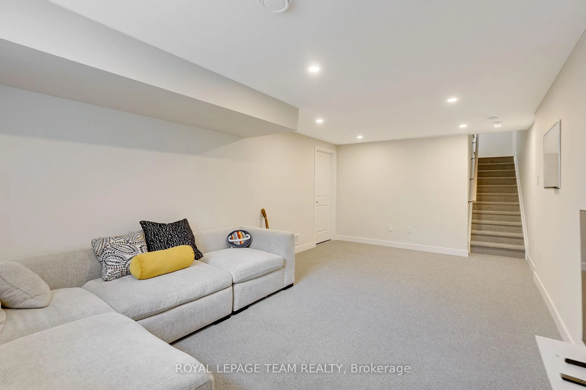 Photo 31 of 506 Cobra Crescent, Ottawa, Kanata - Emerald Meadows/Trailwest — HOMEH