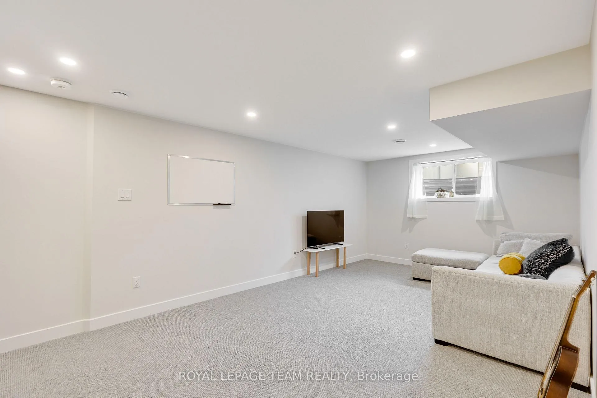 Photo 32 of 506 Cobra Crescent, Ottawa, Kanata - Emerald Meadows/Trailwest — HOMEH