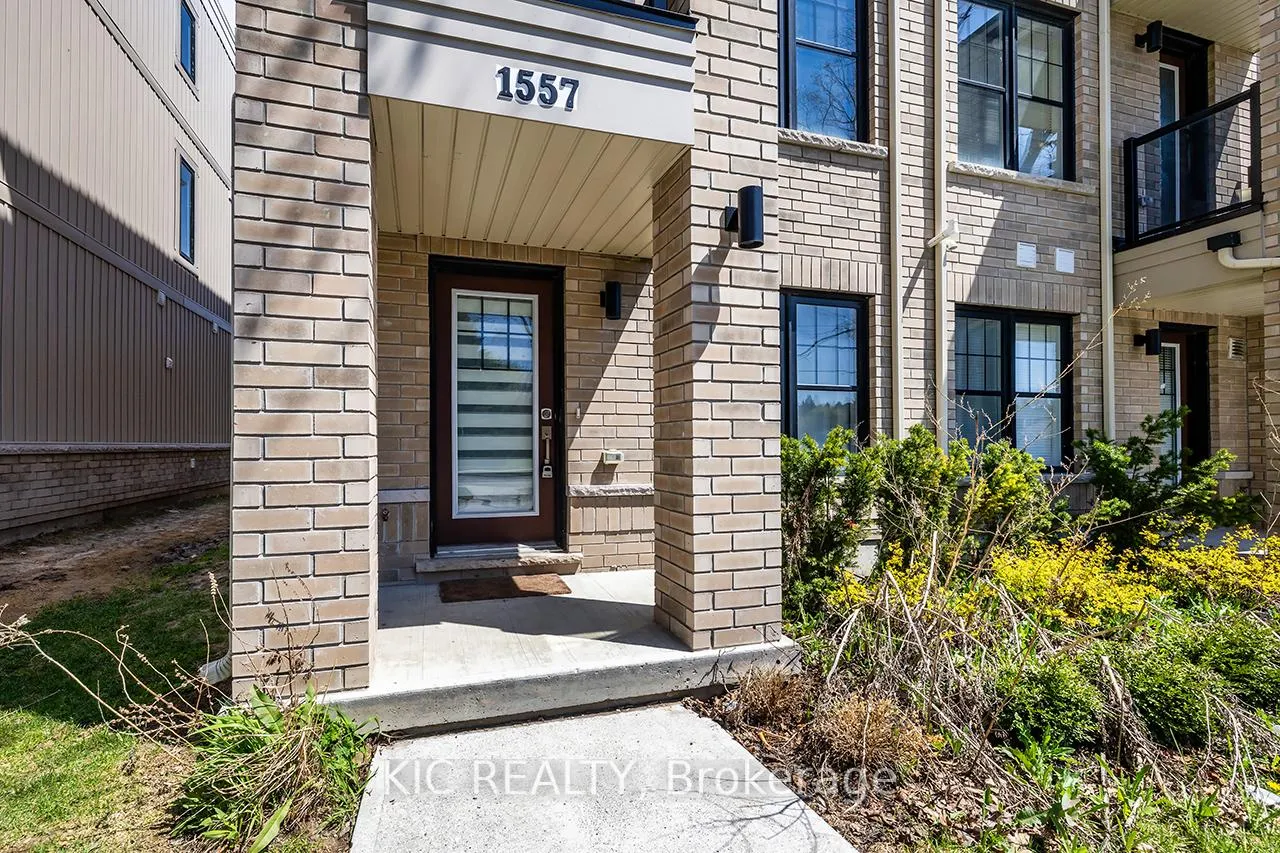 Photo 3 of 1557 Green Road, Clarington, Bowmanville — HOMEH