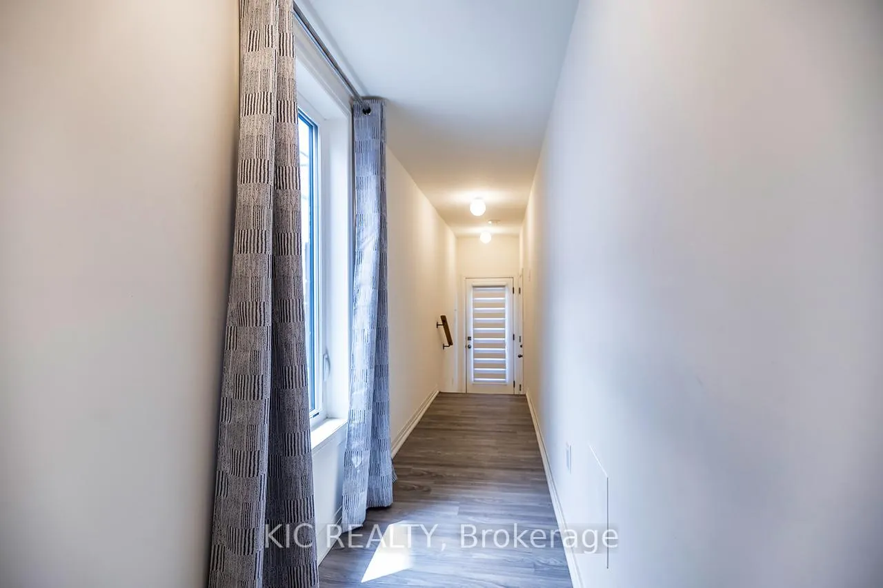 Photo 7 of 1557 Green Road, Clarington, Bowmanville — HOMEH