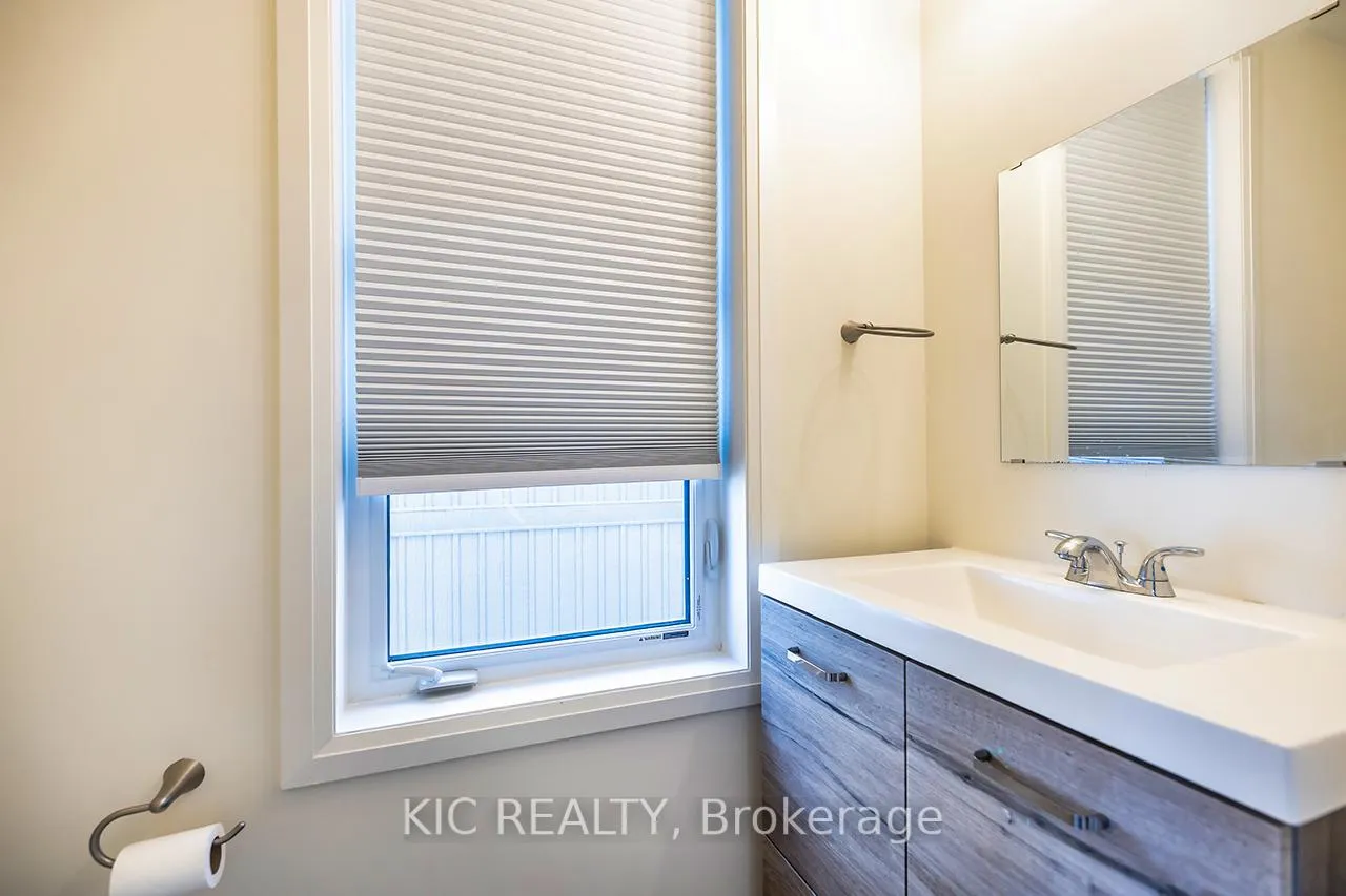 Photo 19 of 1557 Green Road, Clarington, Bowmanville — HOMEH
