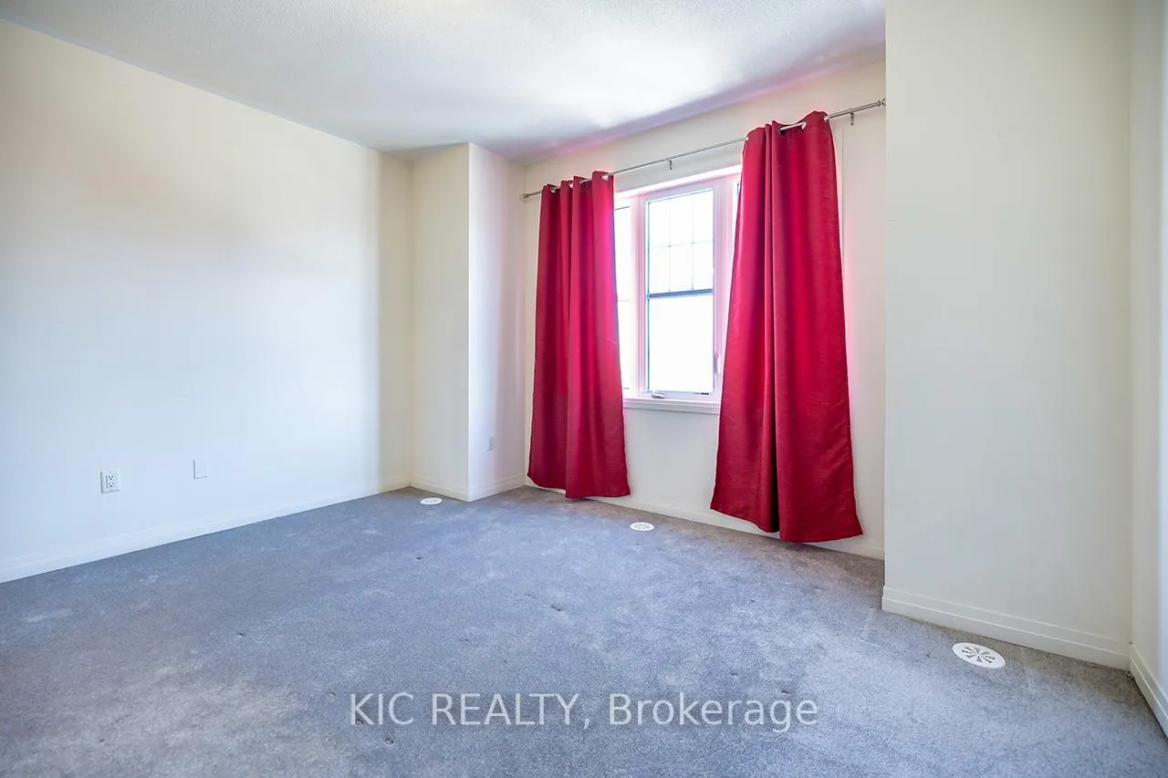 Photo 23 of 1557 Green Road, Clarington, Bowmanville — HOMEH