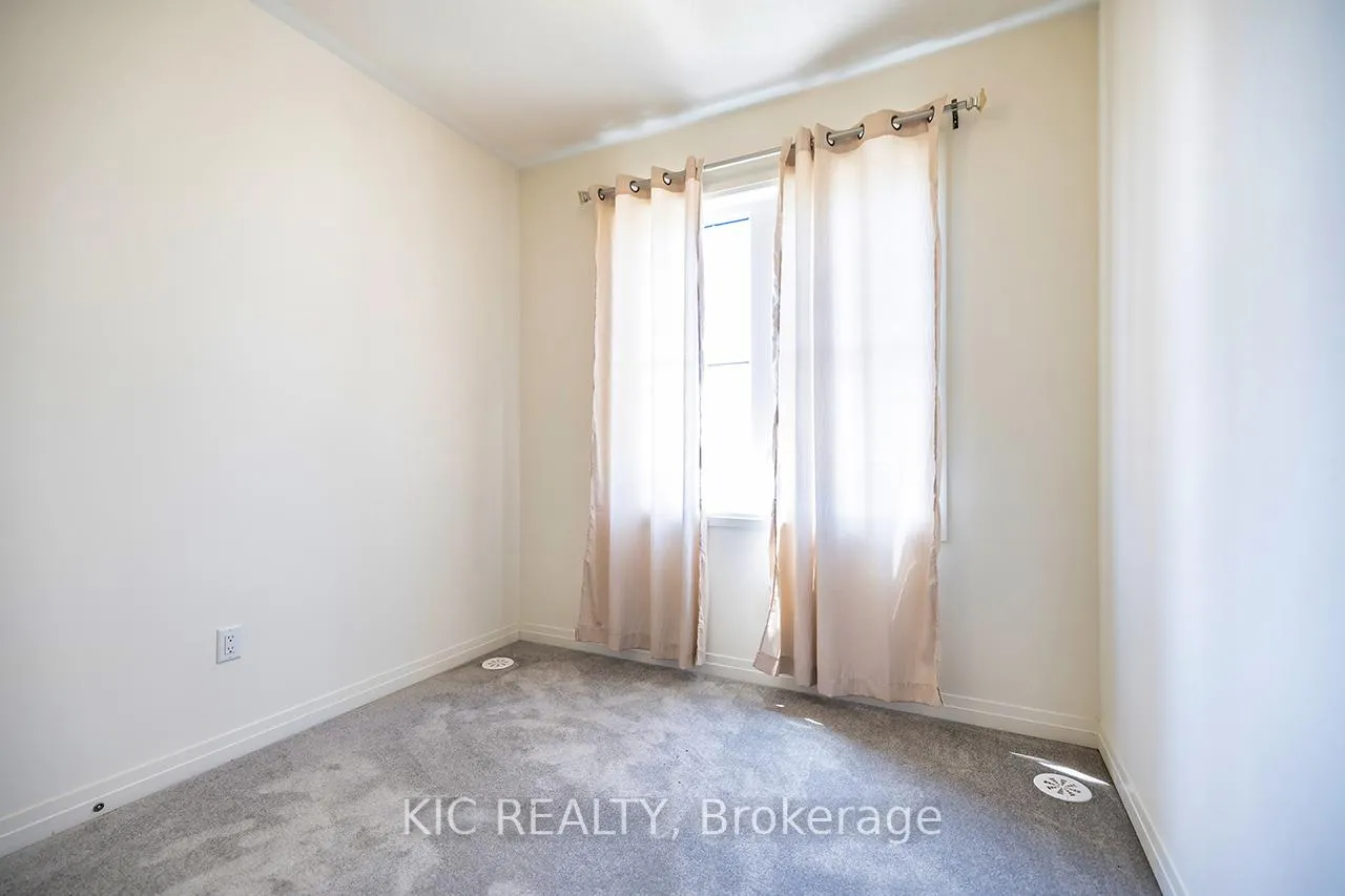 Photo 26 of 1557 Green Road, Clarington, Bowmanville — HOMEH