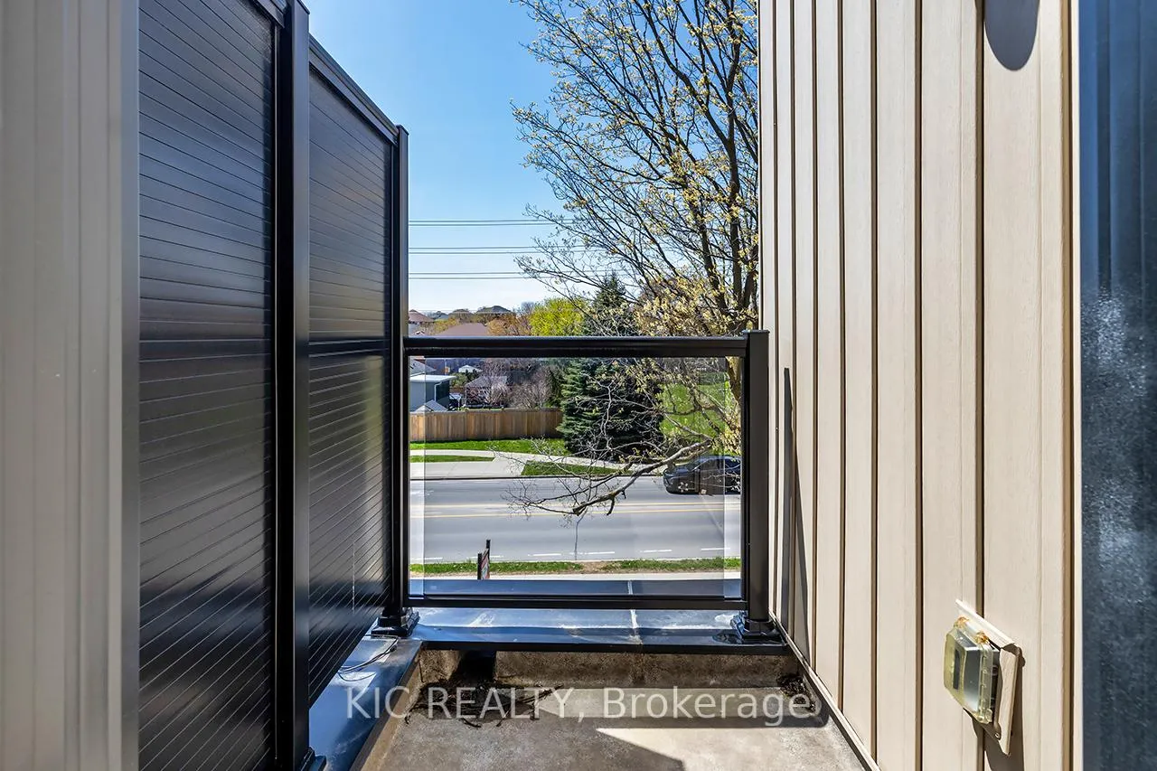 Photo 31 of 1557 Green Road, Clarington, Bowmanville — HOMEH