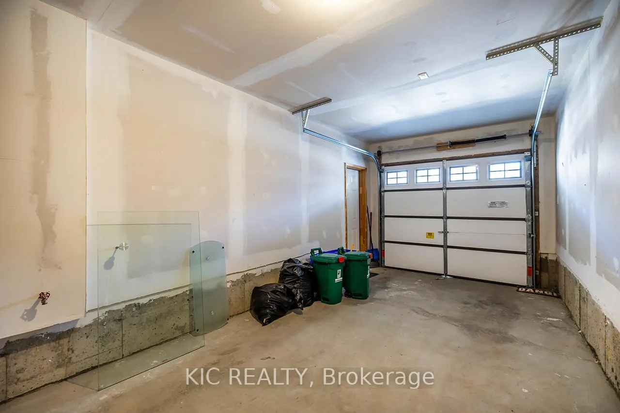 Photo 43 of 1557 Green Road, Clarington, Bowmanville — HOMEH