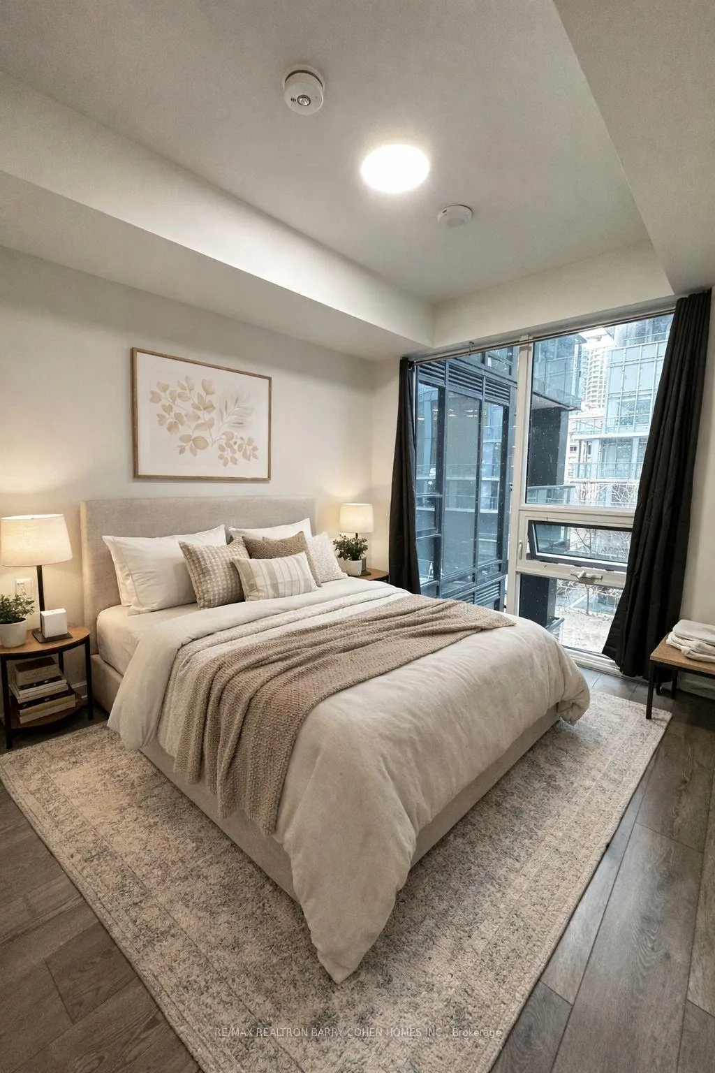 Photo 3 of Unit 421, 117 Broadway Avenue, Toronto, Mount Pleasant West — HOMEH