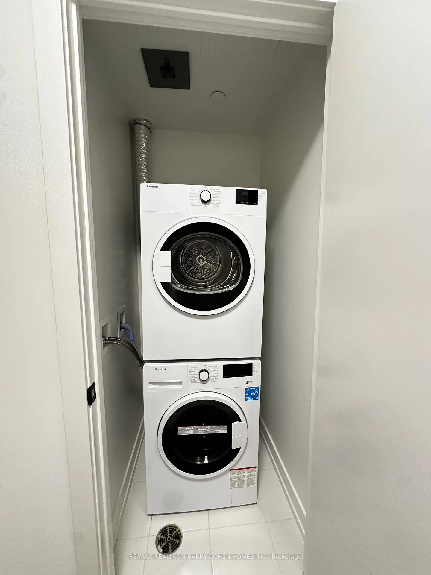 Photo 7 of Unit 421, 117 Broadway Avenue, Toronto, Mount Pleasant West — HOMEH