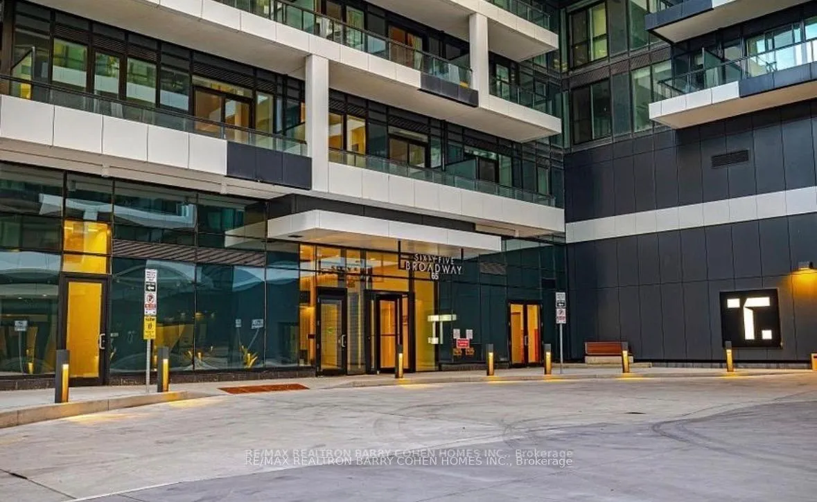Photo 11 of Unit 421, 117 Broadway Avenue, Toronto, Mount Pleasant West — HOMEH