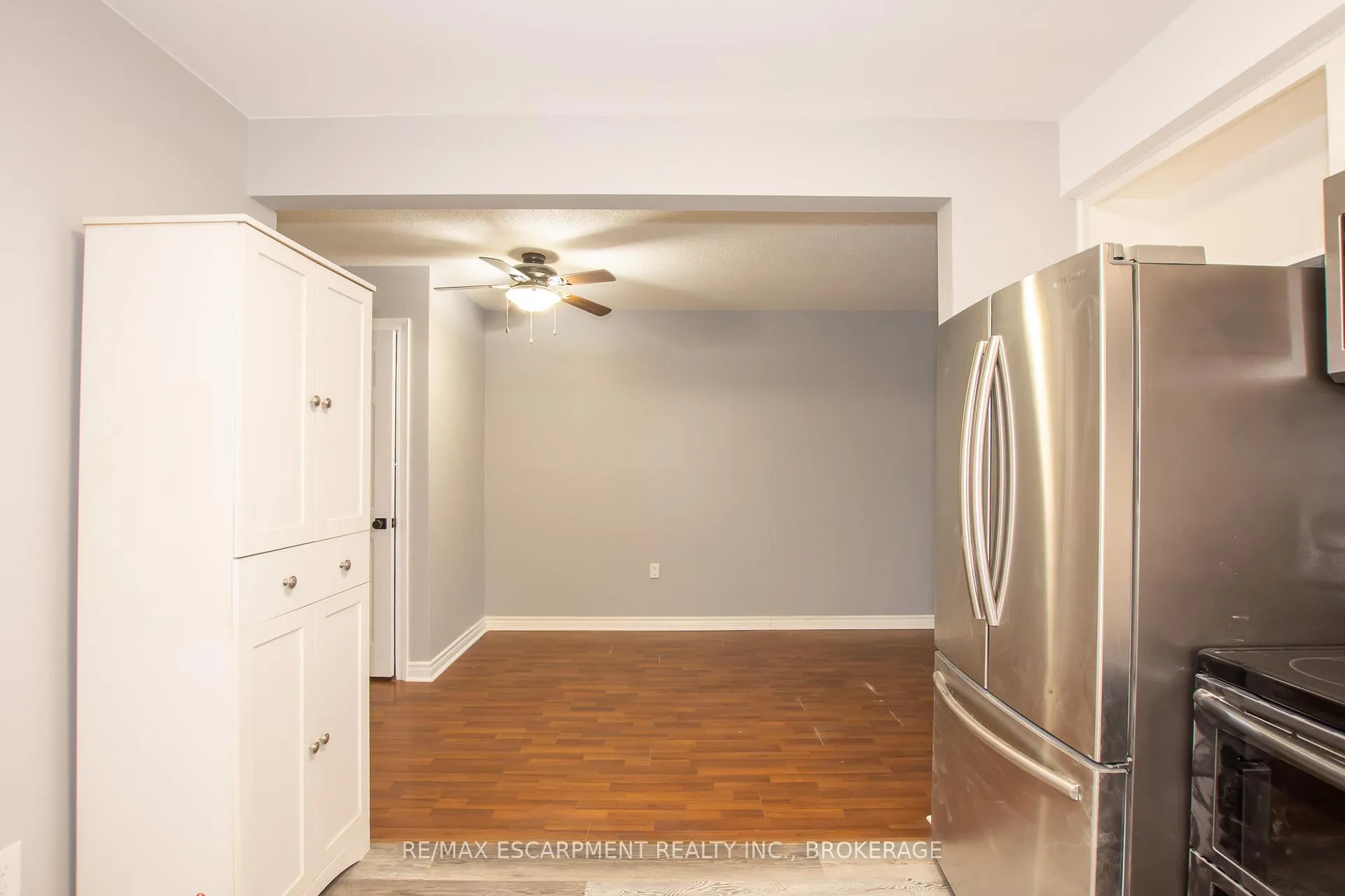 Photo 10 of Unit Upper, 81 Marc Boulevard, Welland, Lincoln/Crowland — HOMEH
