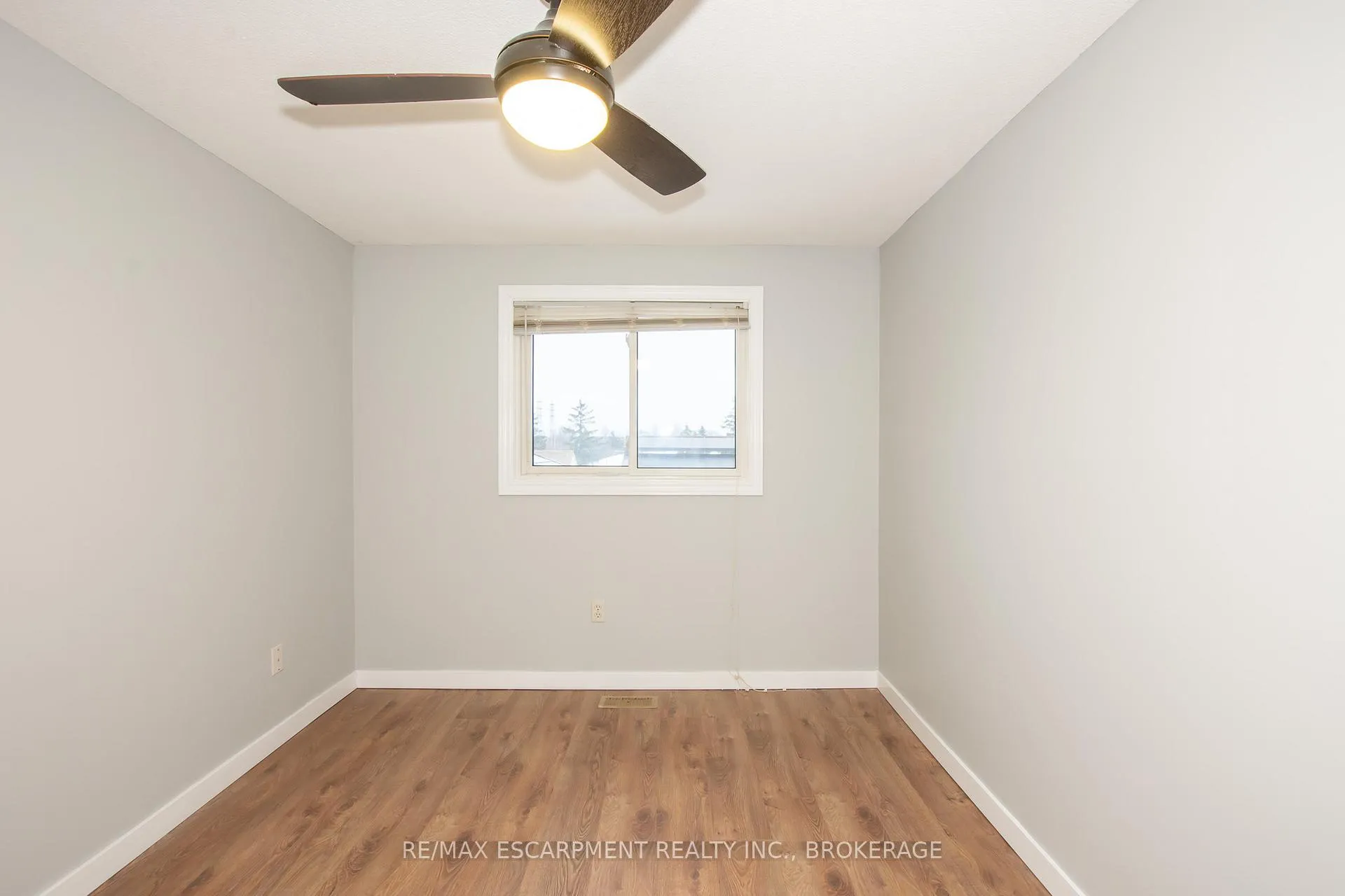 Photo 13 of Unit Upper, 81 Marc Boulevard, Welland, Lincoln/Crowland — HOMEH