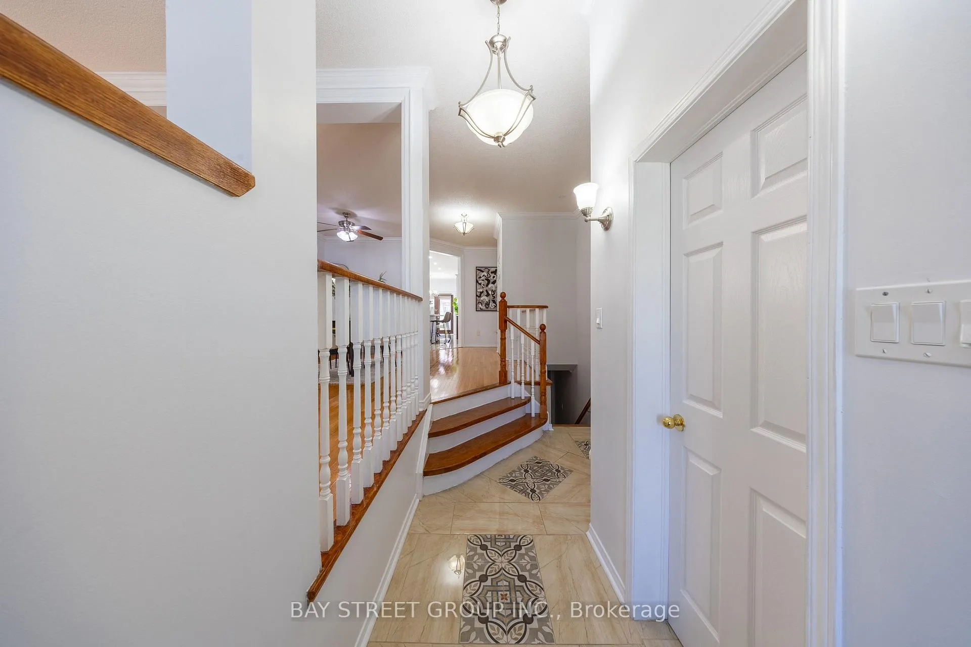 Photo 4 of 7 Orchid Drive, Brampton, Northwest Sandalwood Parkway — HOMEH