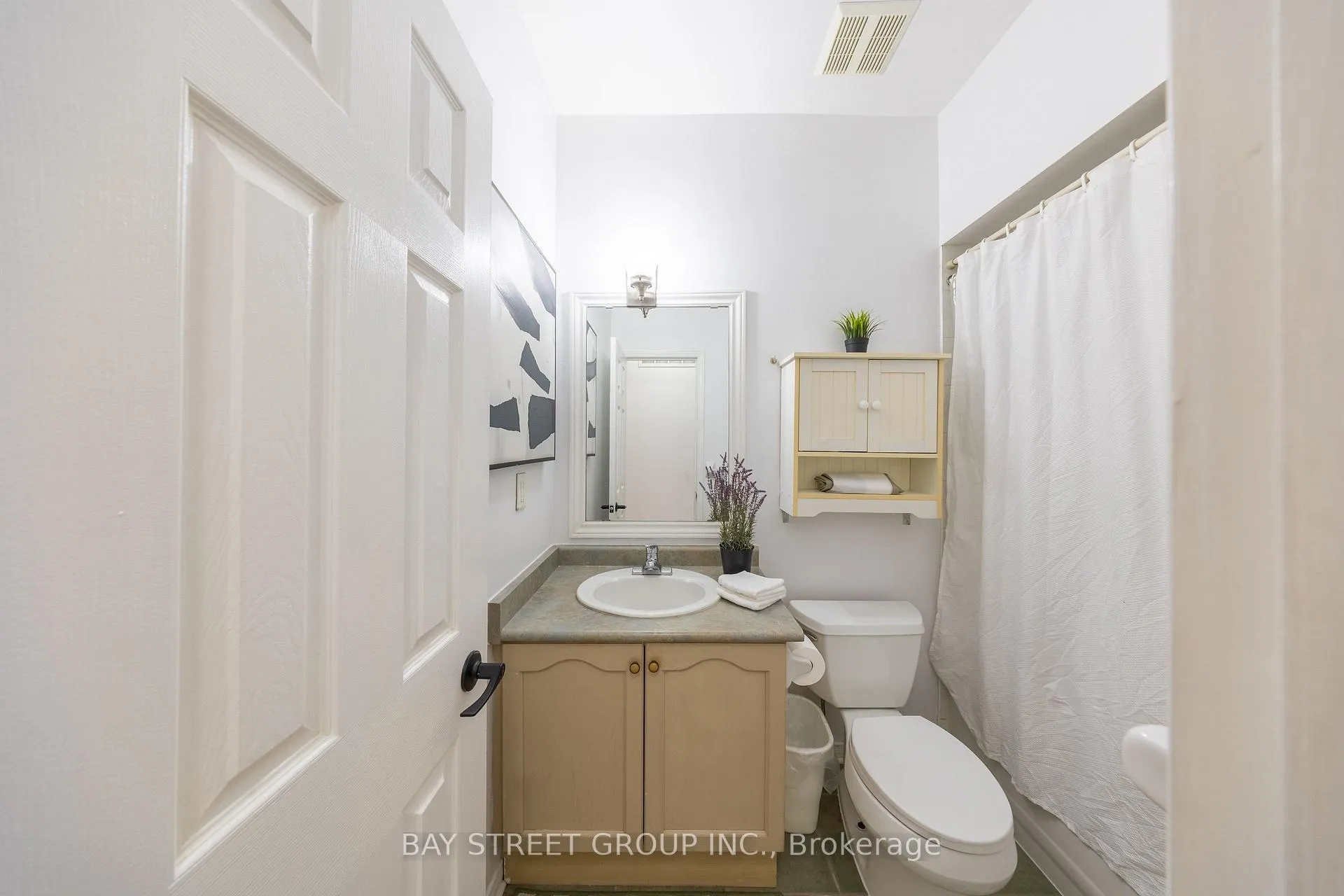 Photo 18 of 7 Orchid Drive, Brampton, Northwest Sandalwood Parkway — HOMEH