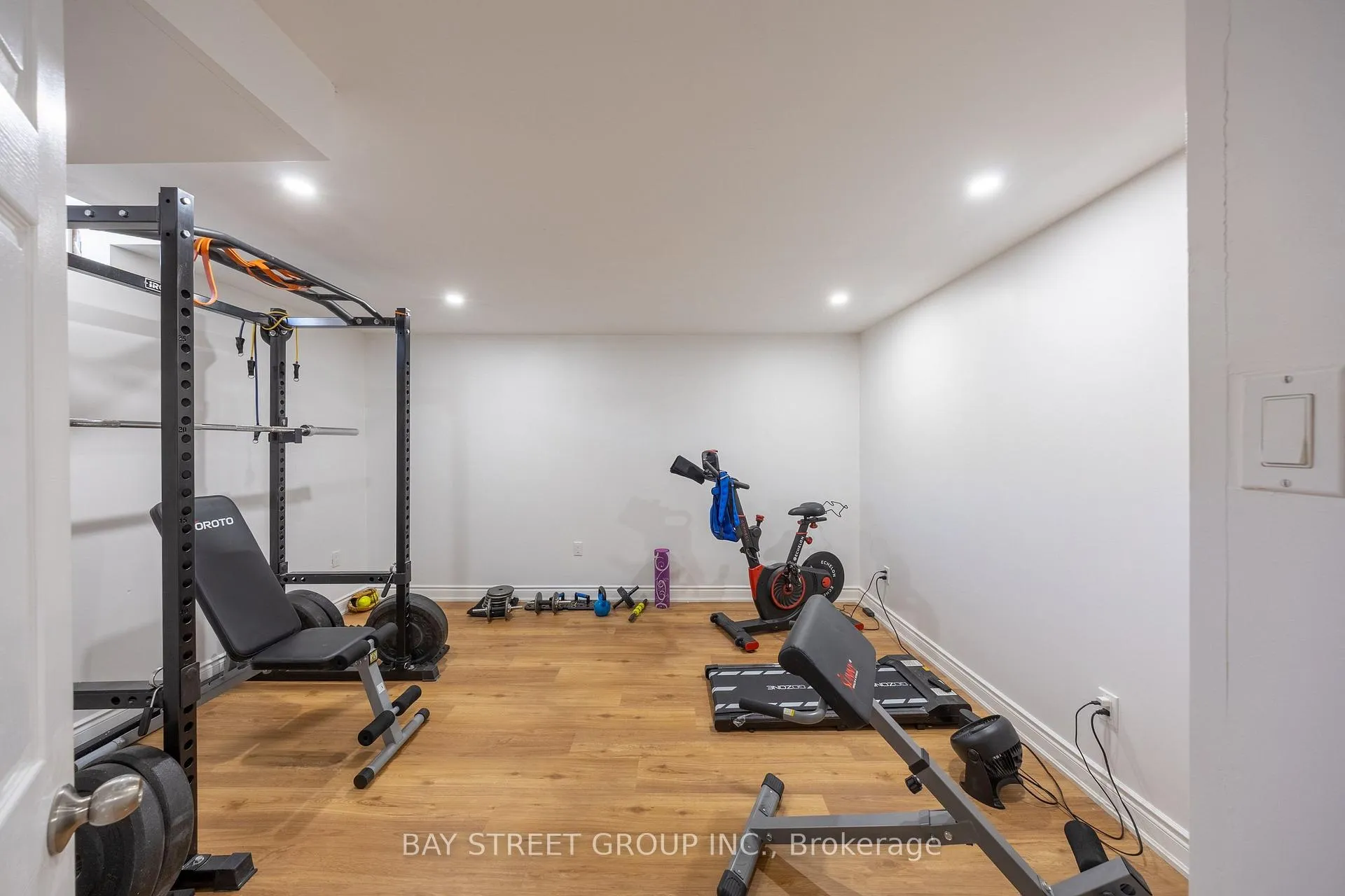 Photo 33 of 7 Orchid Drive, Brampton, Northwest Sandalwood Parkway — HOMEH
