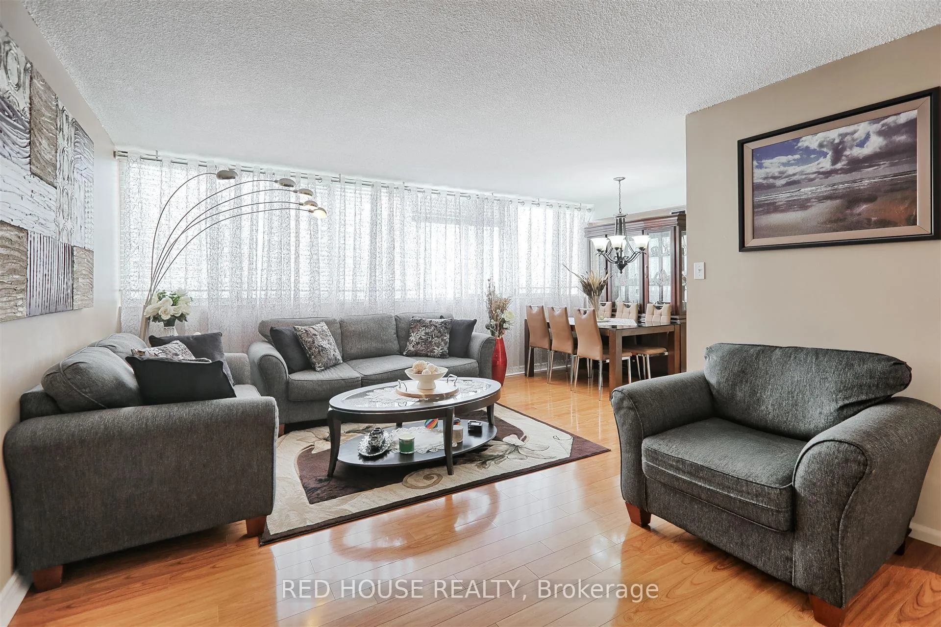 Photo 4 of Unit 705, 3590 Kaneff Crescent, Mississauga, Mississauga Valleys — HOMEH
