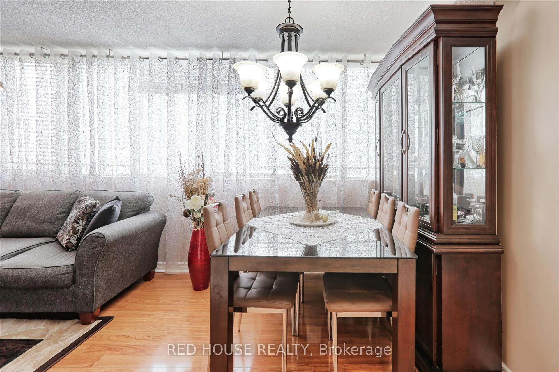 Photo 11 of Unit 705, 3590 Kaneff Crescent, Mississauga, Mississauga Valleys — HOMEH