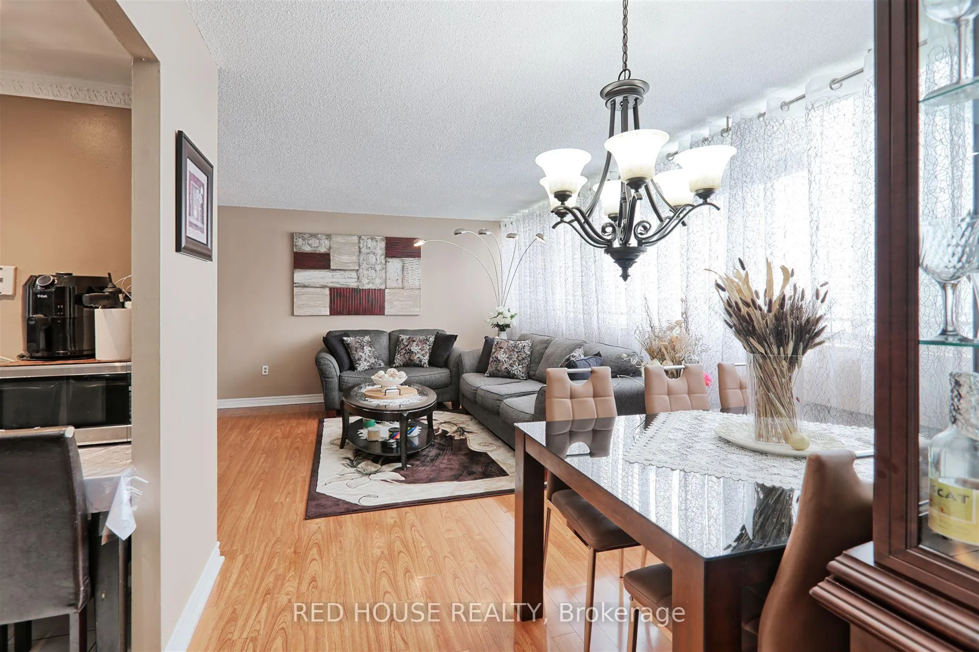 Photo 12 of Unit 705, 3590 Kaneff Crescent, Mississauga, Mississauga Valleys — HOMEH